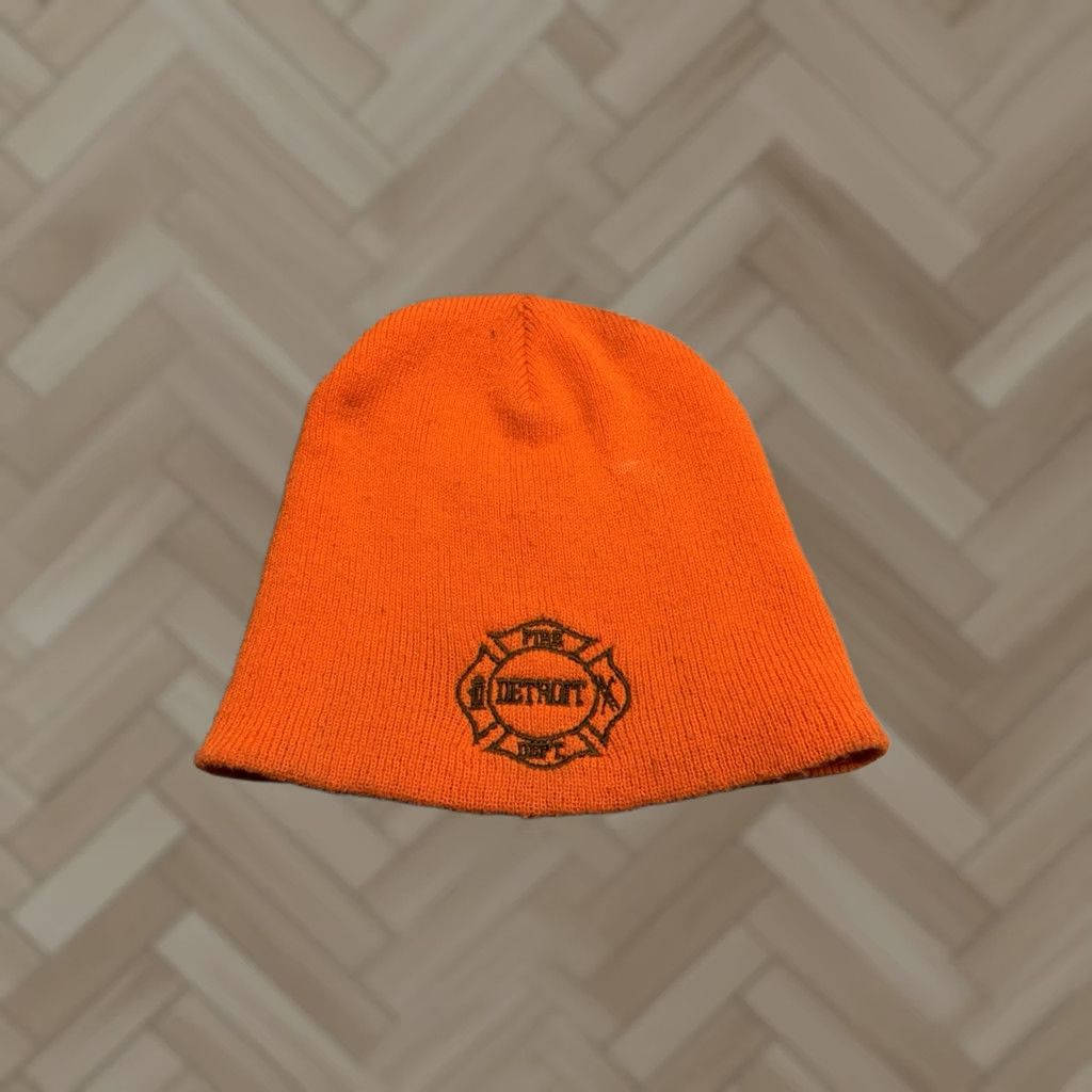 Vintage VINTAGE Detroit Fire Department Beanie Embroidered Blaze Orange Knit Winter Cap Unisex Adults One Size Stretch Fit Men Women Mens Womens Size 44L - 1 Thumbnail