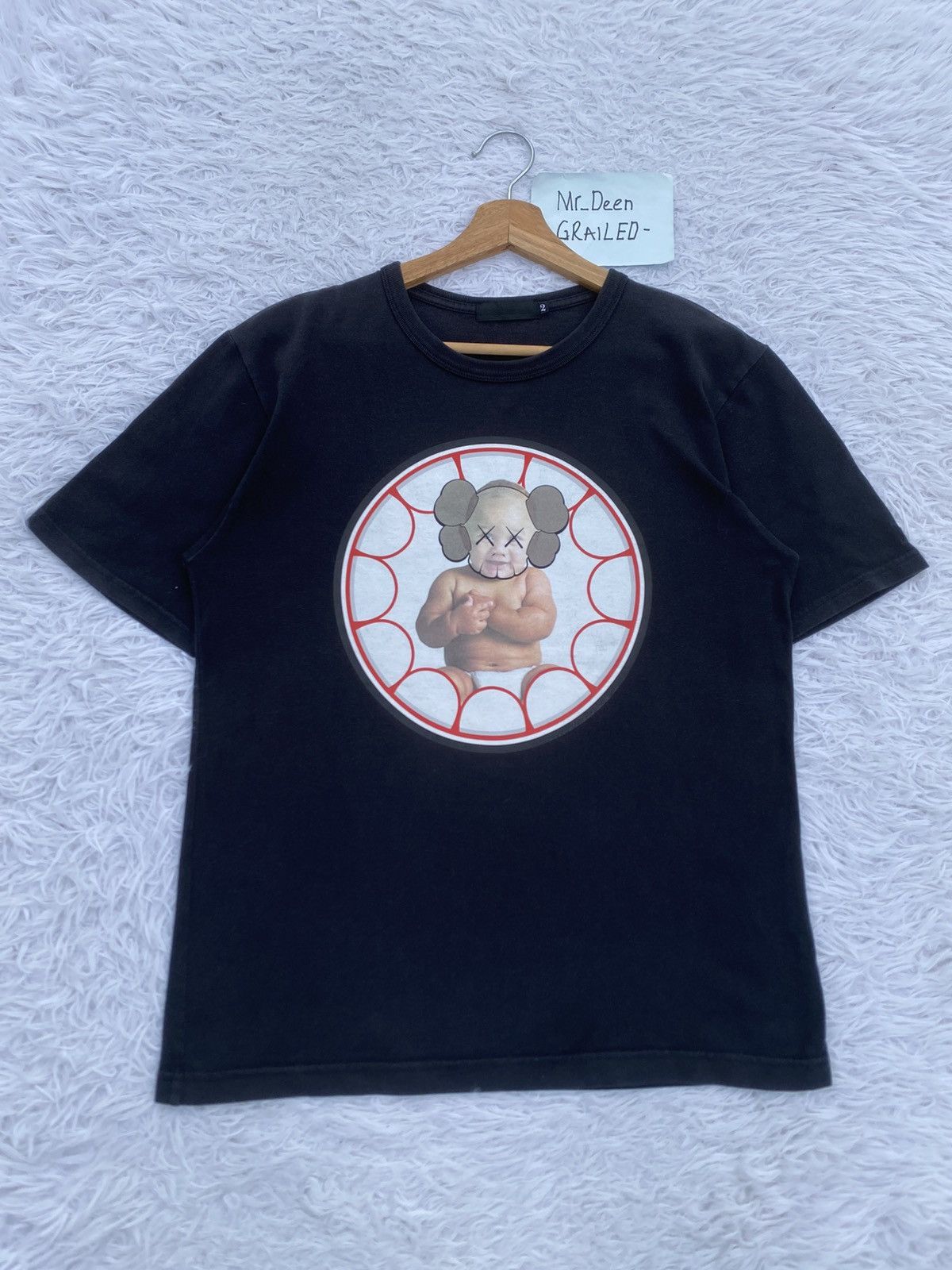 Original Fake Rare Original Fake x KAWS Baby Printed Tshirt Size US S / EU 44-46 / 1 - 2 Thumbnail