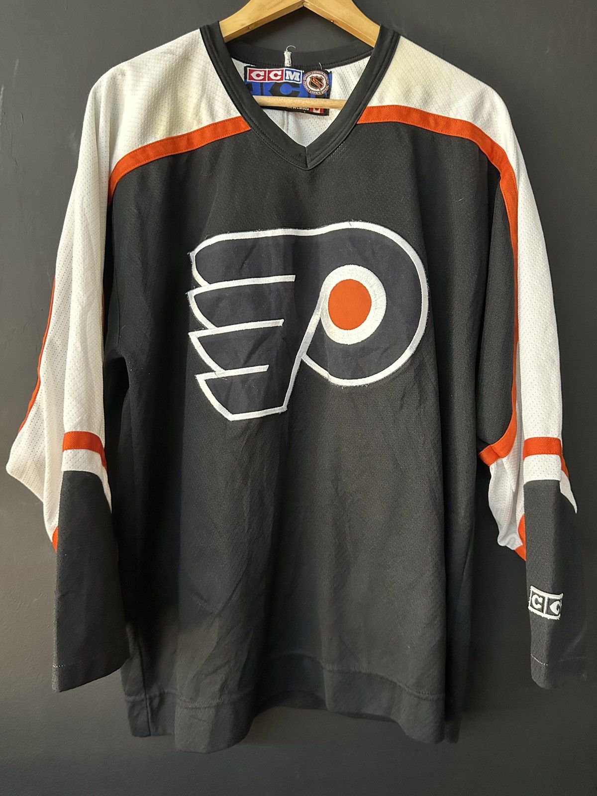 image of Mlb x Nfl Nhl Red Wings in Black, Men's (Size Large)