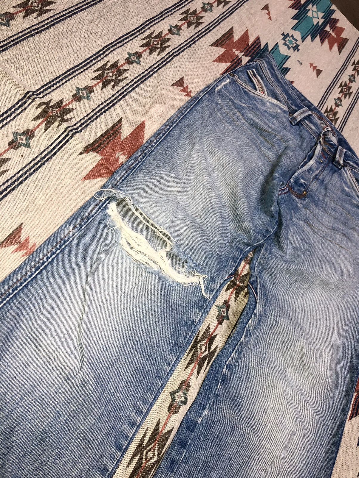 Diesel VINTAGE DIESEL DISTRESSED DENIM Size US 31 - 2 Thumbnail