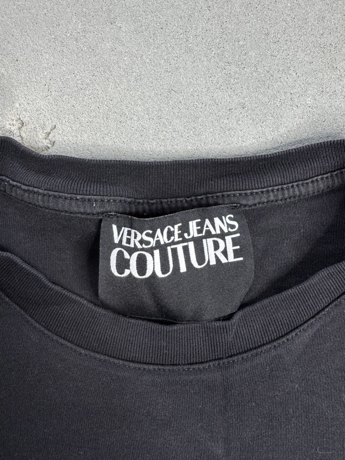 Versace Vintage Versace Jeans Couture T-Shirt Reflective Logo Size US XL / EU 56 / 4 - 3 Thumbnail