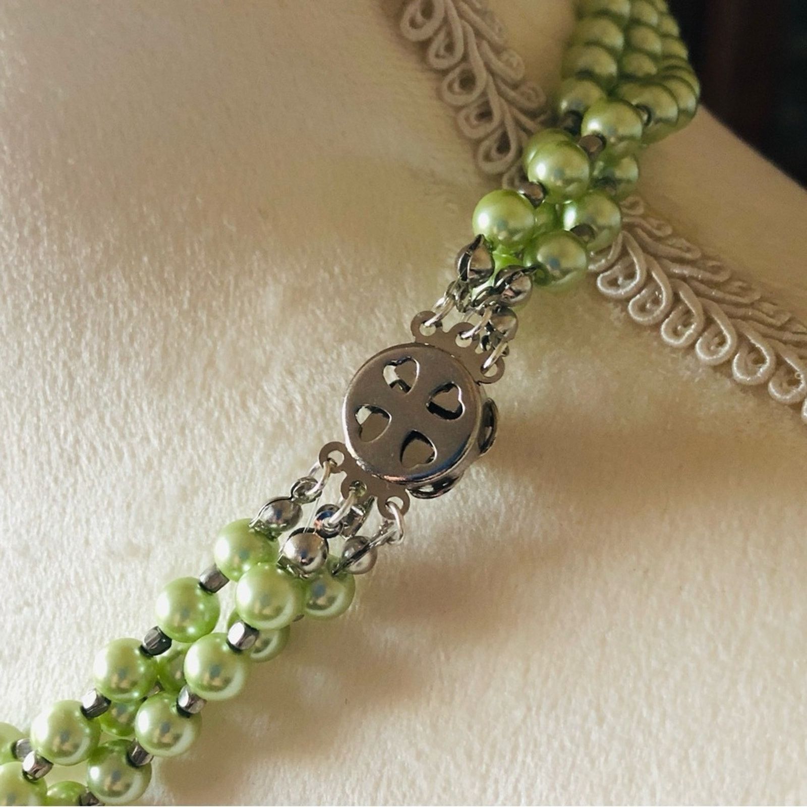 Jewelry Handcrafted green Czech Pearl custom matching clasp necklace Size ONE SIZE - 8 Thumbnail