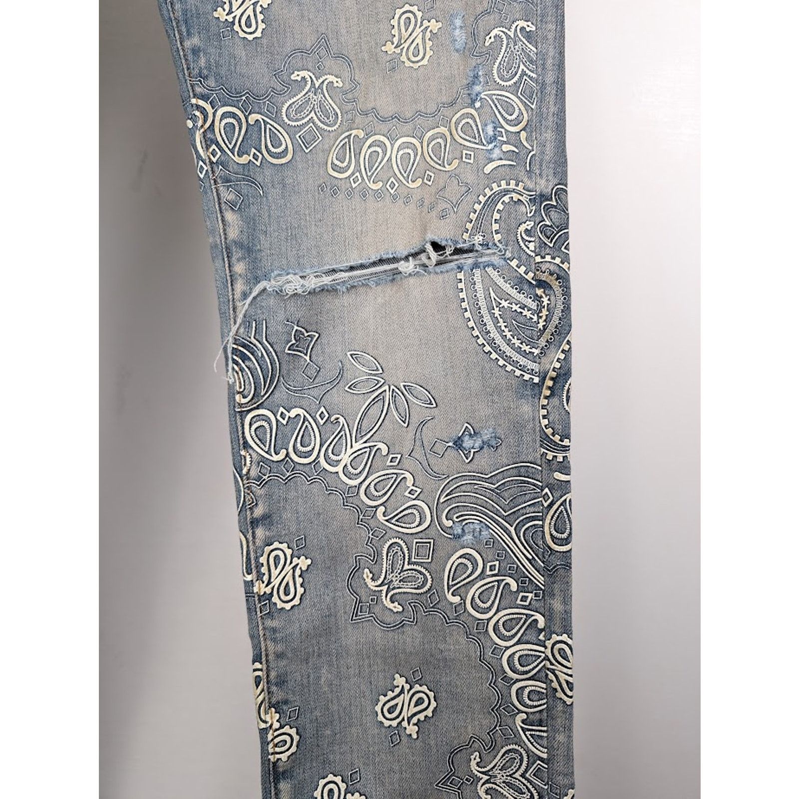 Amiri o1rshd1 Q:2 / Flocked Bandana Jeans in Clay Indigo Size US 31 - 6 Thumbnail