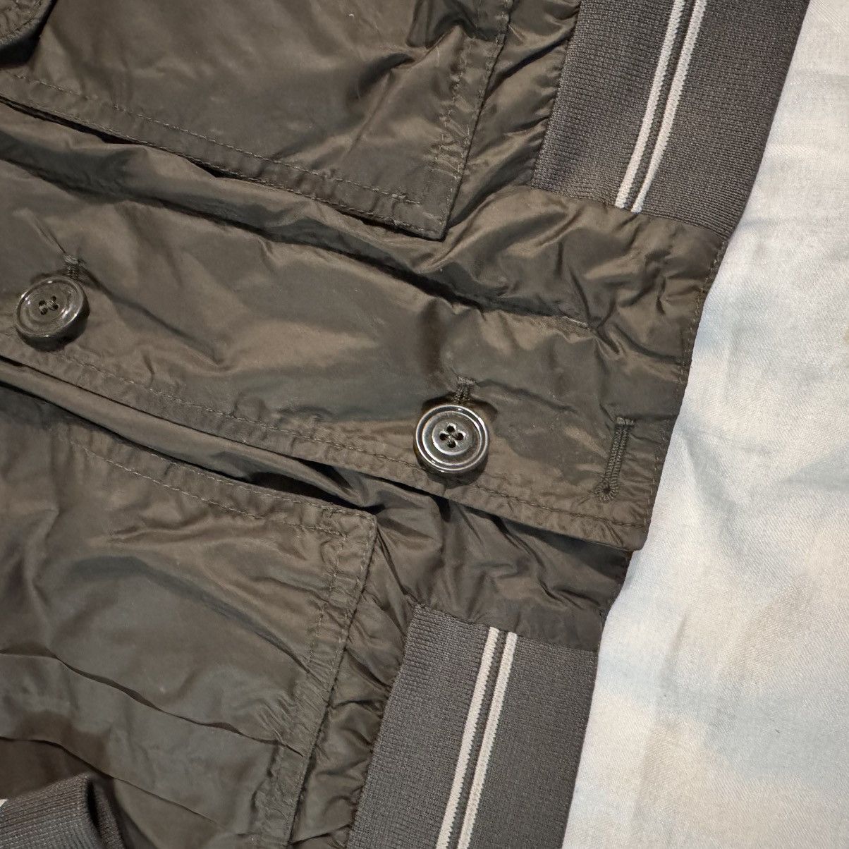 Moncler Moncler DELONIX GIUBBOTTO jacket Olive Green Size (6) XL Size US XL / EU 56 / 4 - 13 Thumbnail