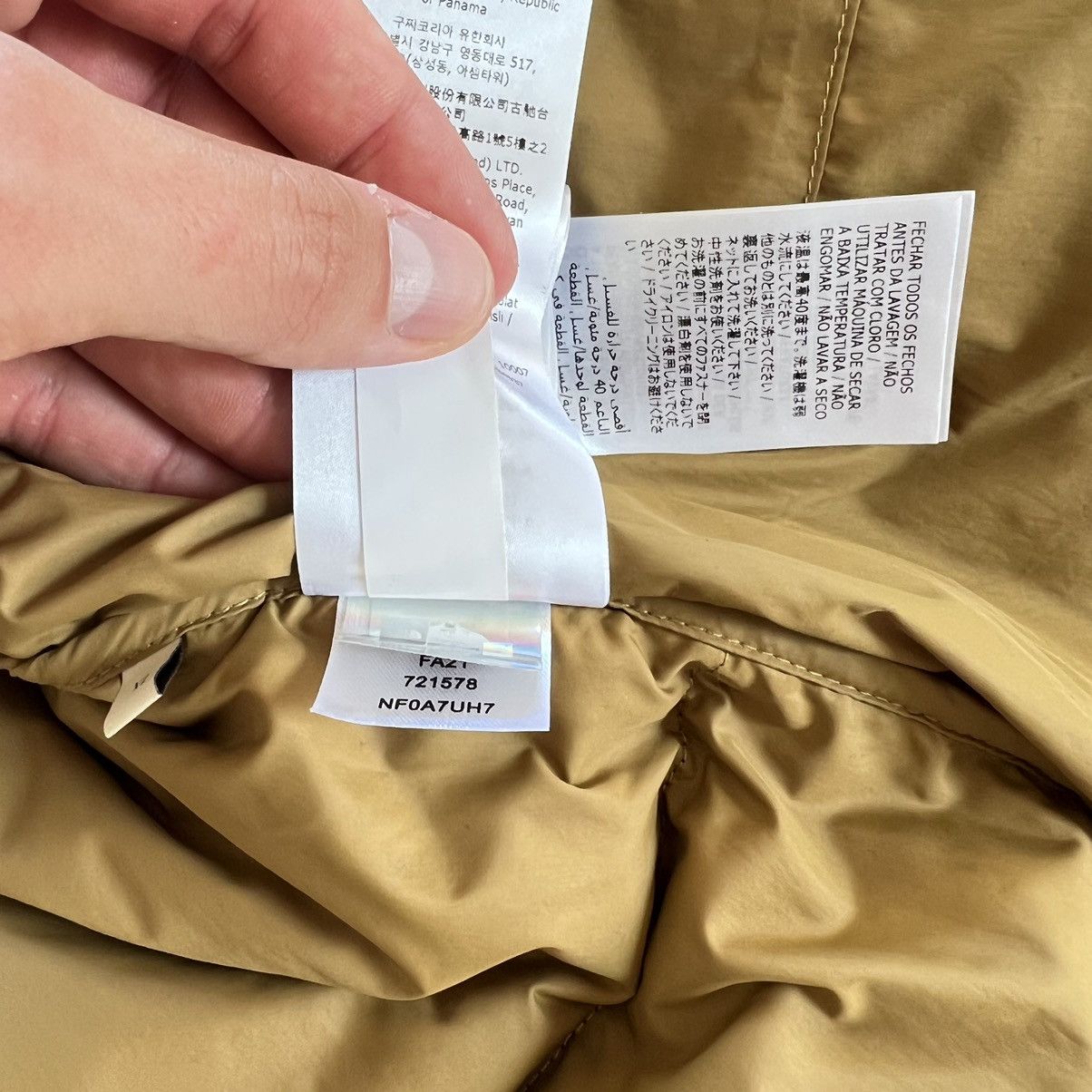 Gucci × The North Face Gucci X North Face Puffer Jacket in Large Size US L / EU 52-54 / 3 - 7 Thumbnail