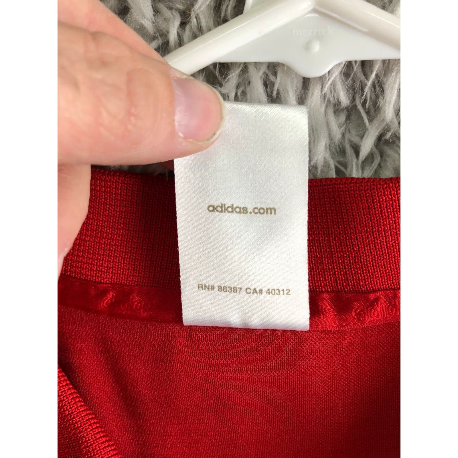 Adidas Adidas Polo Mens XL Red Short Sleeve Pullover Wisconsin Basketball Button Polo Shirt Mens XL Red Size US XL / EU 56 / 4 - 7 Thumbnail