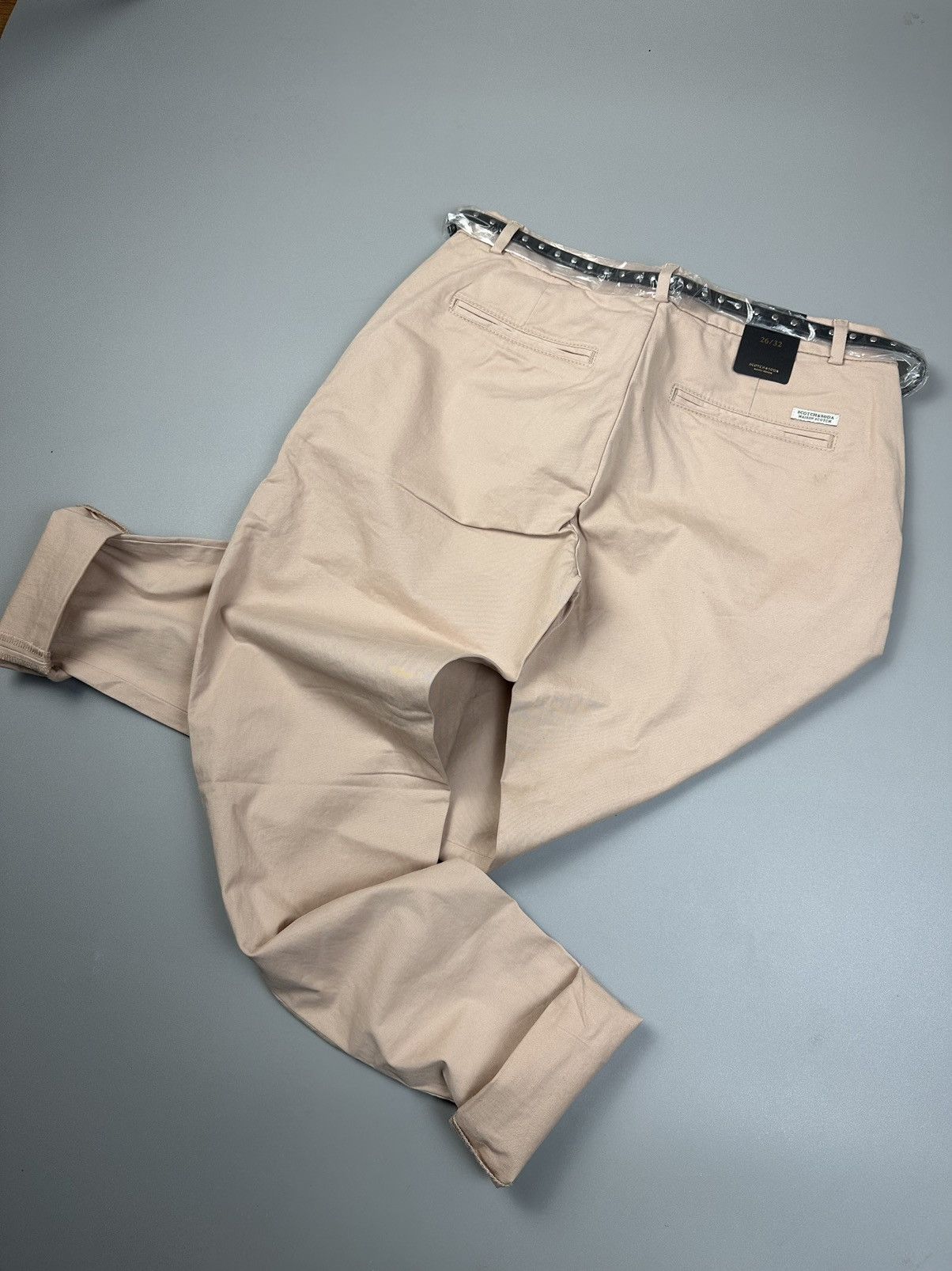 Maison Scotch Maison Scotch Powder Chinos Cotton + Leather Belt Size 26" / US 2 / IT 38 - 1 Thumbnail