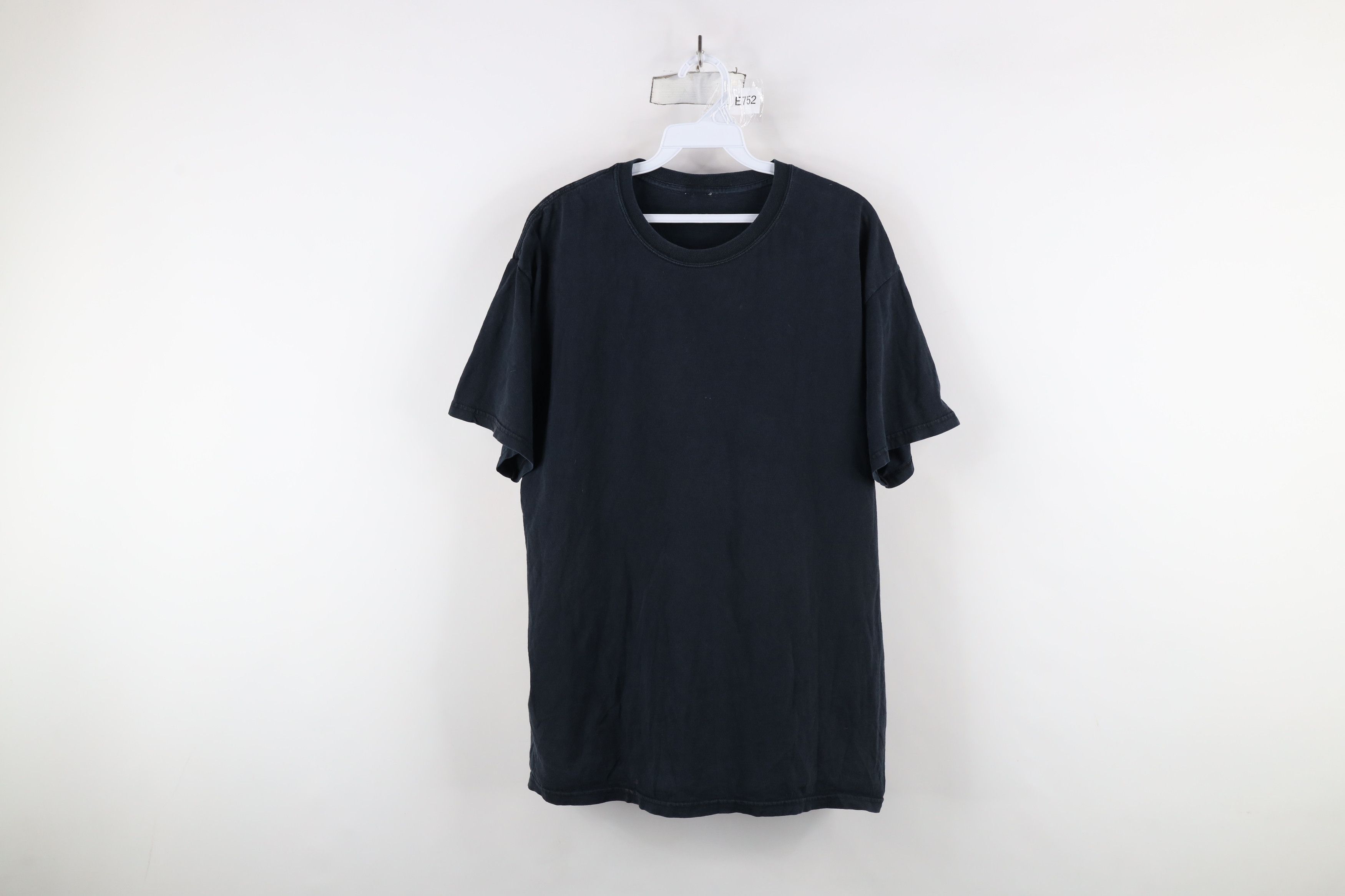 Vintage Vintage 90s Streetwear Short Sleeve T-Shirt Black Cotton Size US XL / EU 56 / 4 - 1 Thumbnail