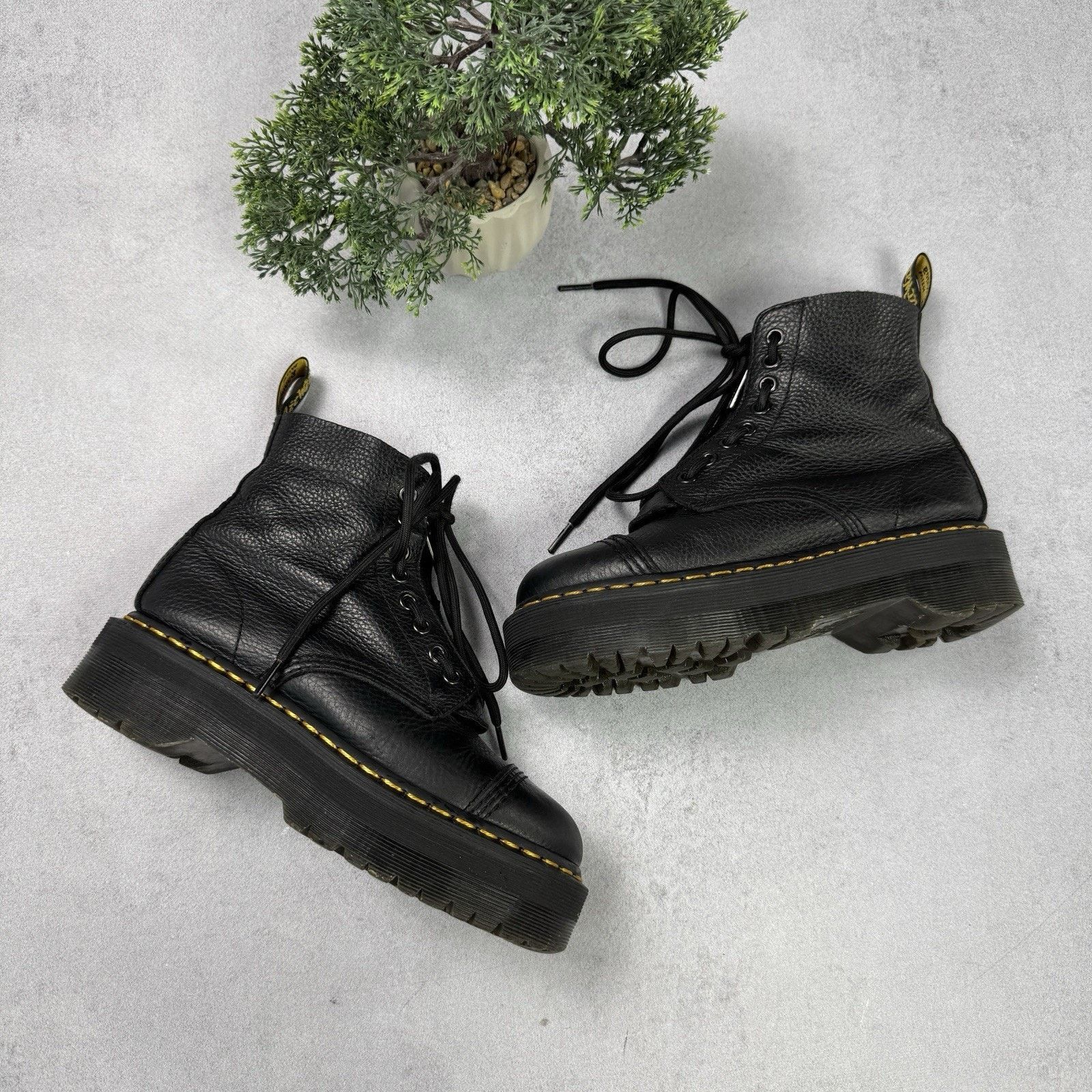 Dr. Martens Dr Martens Sinclair Chuncky Boots Women Size US 7 38 Black Size US 7 / IT 37 - 2 Thumbnail