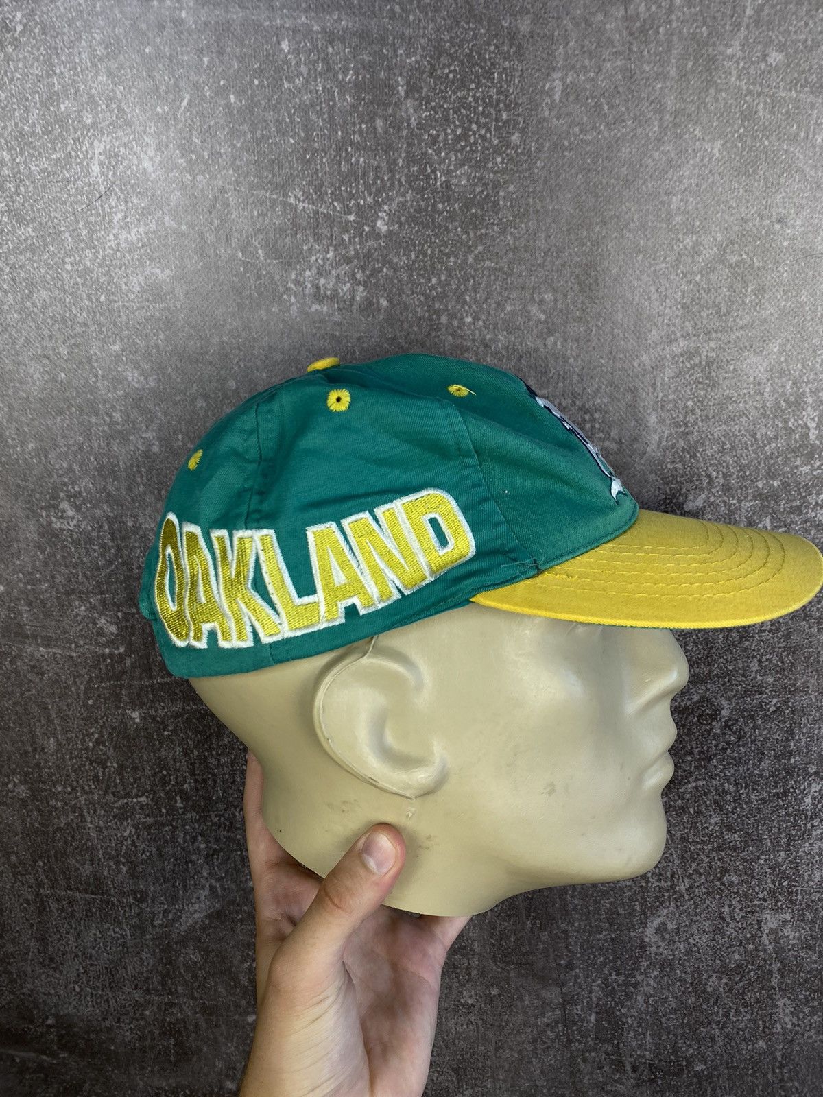 New Era VINTAGE OAKLAND ATHLETICS Fitted Cap Hat Size ONE SIZE - 2 Thumbnail