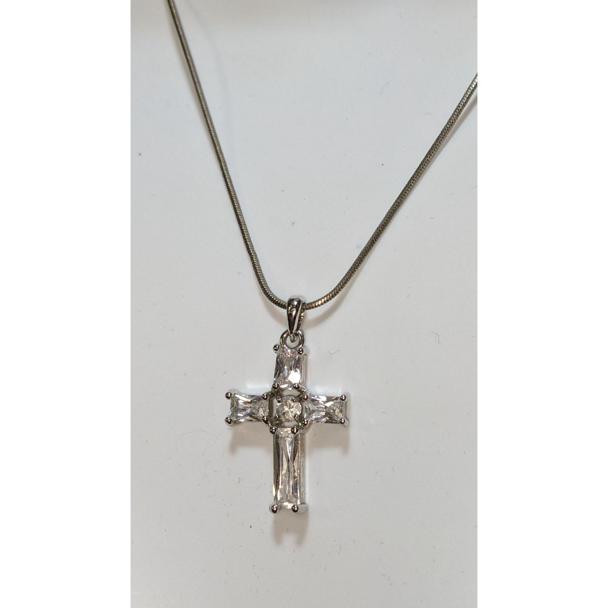 Other Elegant Religious Crystal Cross Pendant Necklace Size ONE SIZE - 5 Thumbnail