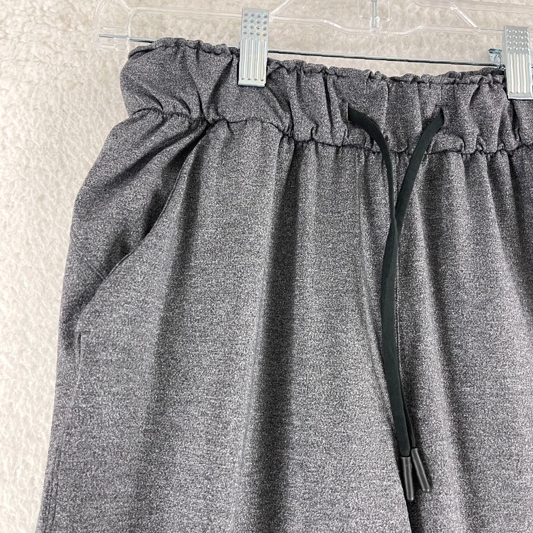 Lululemon Lululemon Keep Moving 7/8 Pants Womens Drawstring Athletic Size 4 Gray Size 42" / US 20 - 4 Thumbnail
