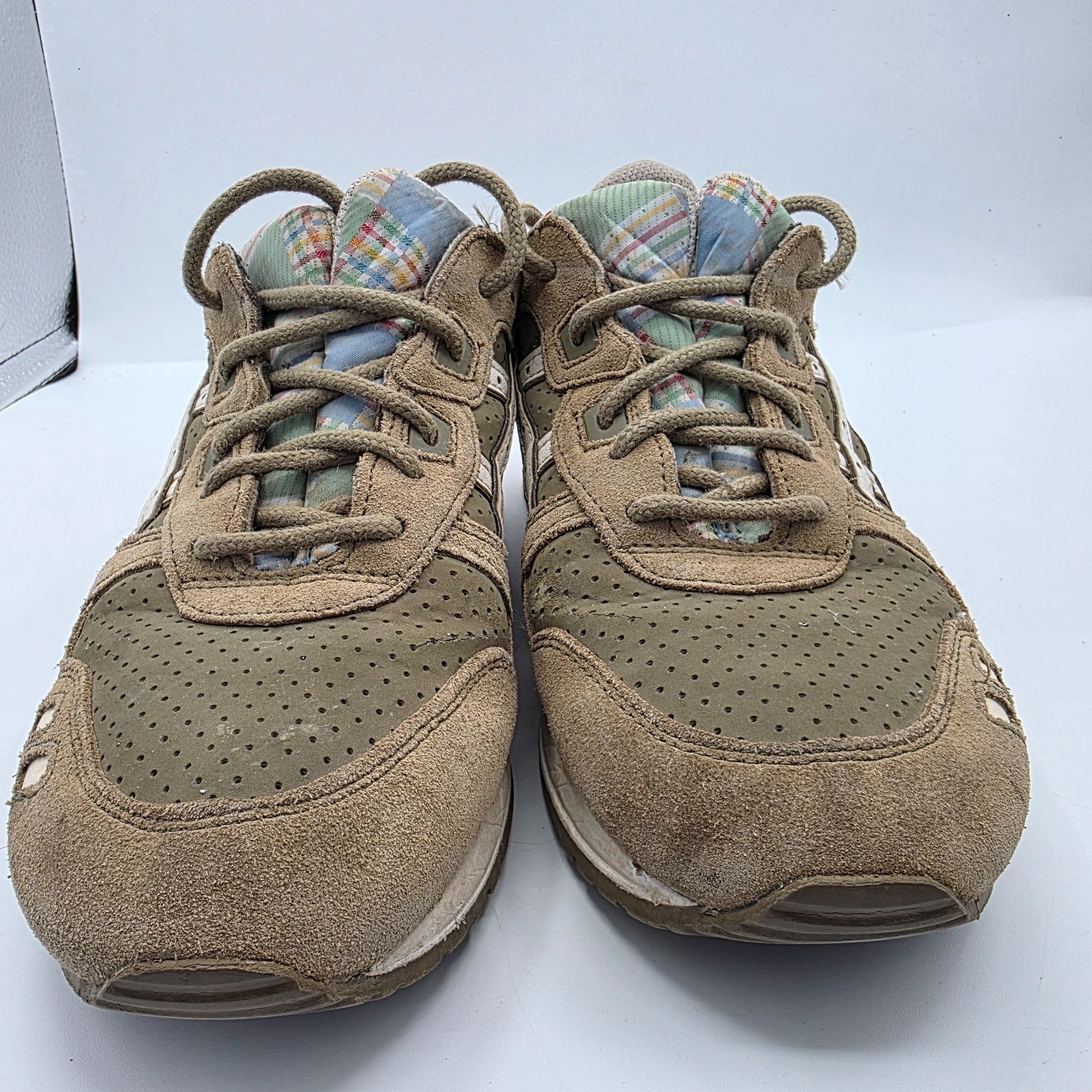 Asics Asics Gel Lyte III Womens Size 7 Light Olive White Sneaker S Size US 7 / IT 37 - 2 Thumbnail