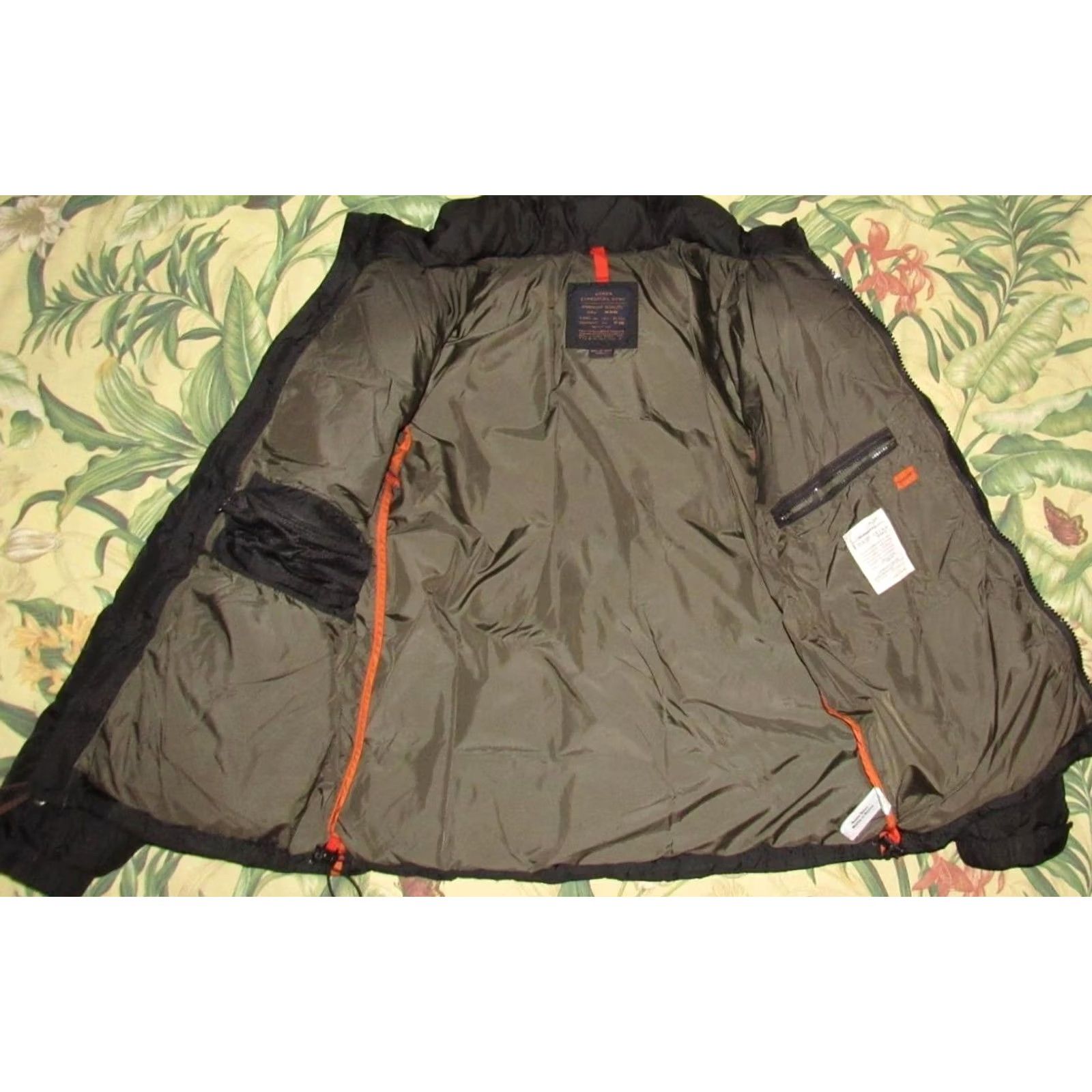 Vintage Vtg J CREW Black Expedition Down Fill Quilted Puffer Jacket Small Mens Jacket Size US S / EU 44-46 / 1 - 5 Thumbnail