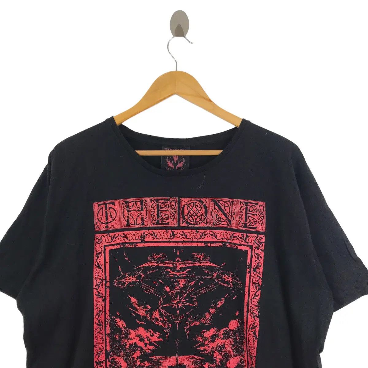 Vintage 2016 BABYMETAL METAL RESISTANCE Album Heavy Tee Shirt Japan Size US XL / EU 56 / 4 - 4 Thumbnail
