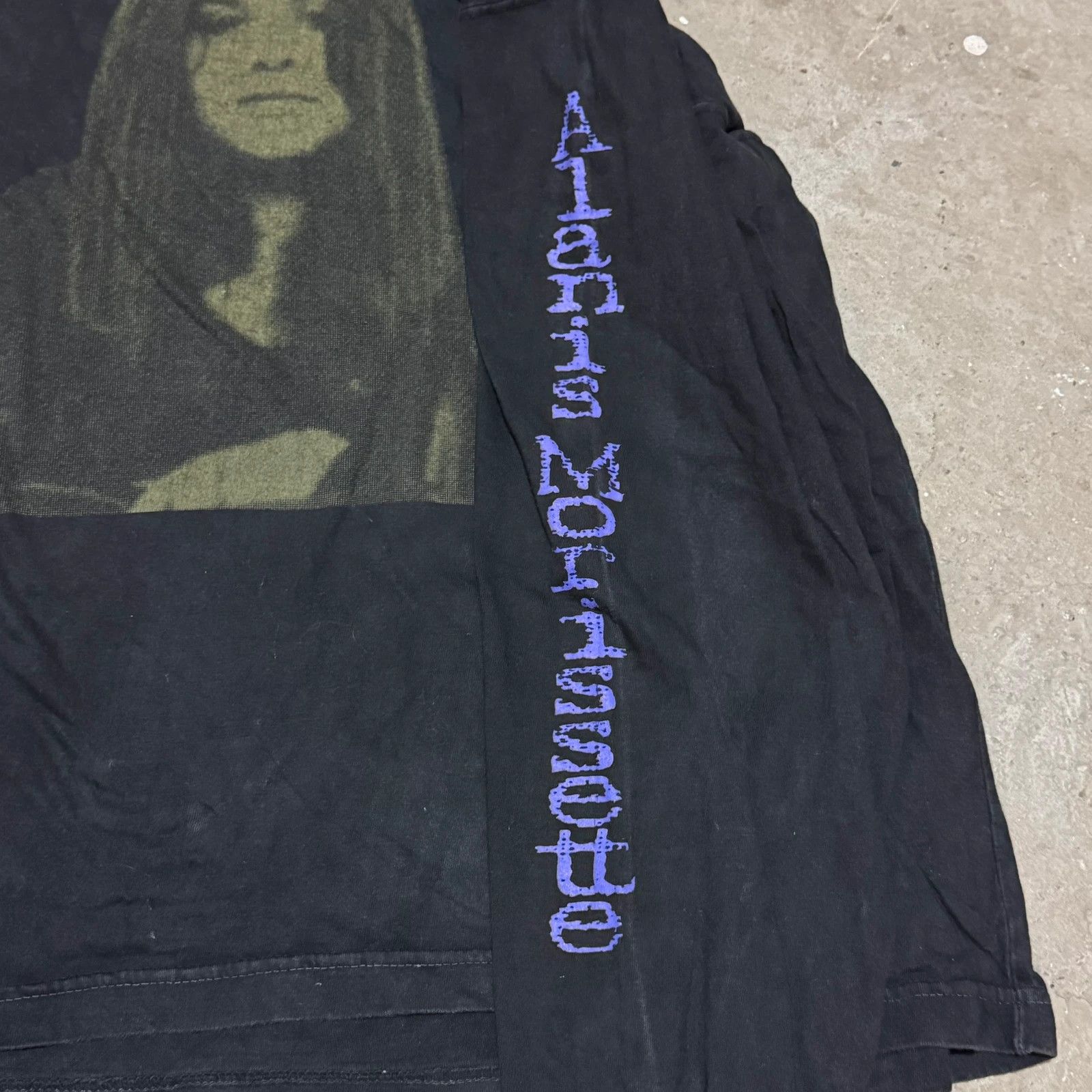 Band Tees Vintage 90s Alanis Morissette longsleeve Size US XL / EU 56 / 4 - 5 Thumbnail