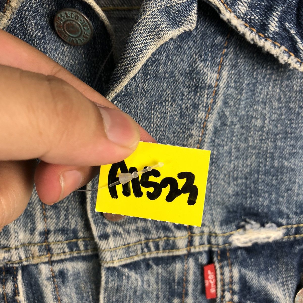 Levi's Levis ripped distressed vintage Blue Denim Jacket #A1523 Size US M / EU 48-50 / 2 - 11 Thumbnail