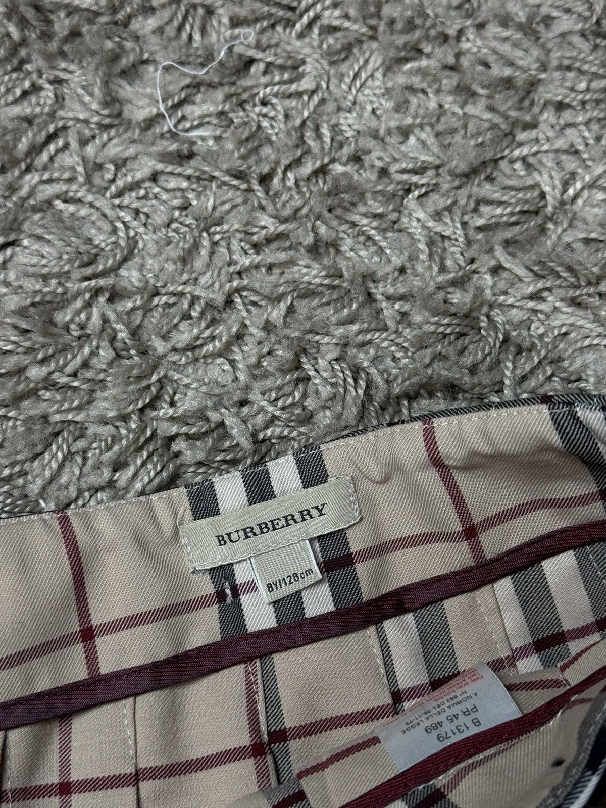 Burberry Wool skirt mini Burberry Nova Check original luxury item Size 24" / US 00 / IT 34 - 2 Thumbnail