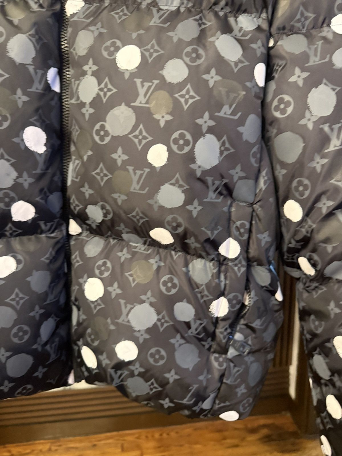Louis Vuitton × Yayoi Kusama Louis Vuitton X Yayoi Kusama Puffer Jacket Size 52 / Large Size US L / EU 52-54 / 3 - 13 Thumbnail