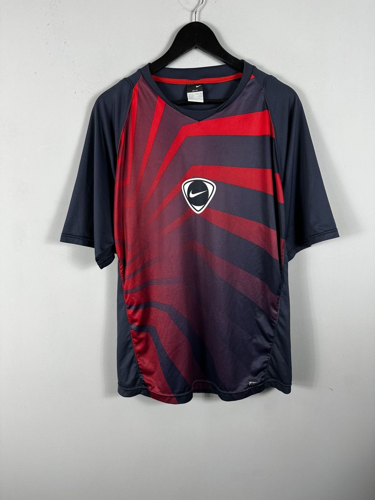 Nike Vintage 90s NIKE t shirt Y2K Retro Old Total 90 Size US XL / EU 56 / 4 - 1 Thumbnail