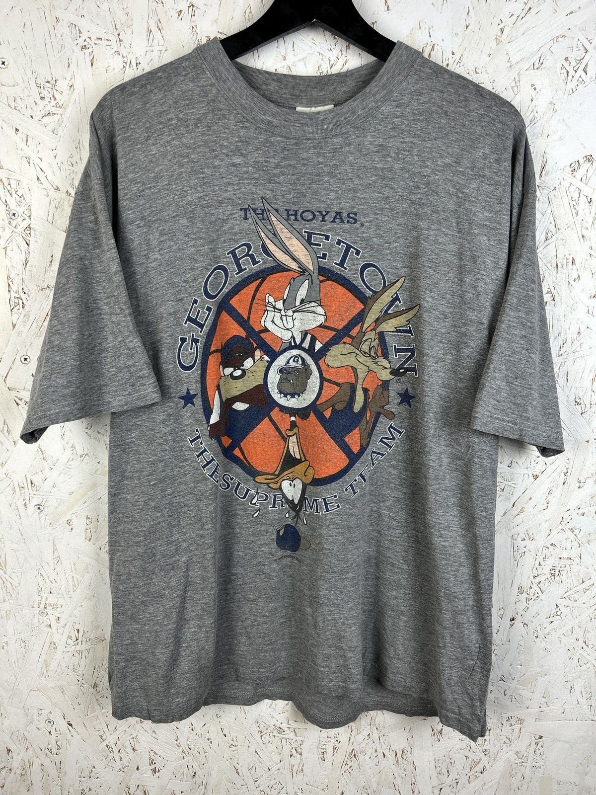 Nutmeg Vintage Georgetown Hoyas 1994 Looney Tunes T-Shirt XL Gray Size US XL / EU 56 / 4 - 1 Thumbnail