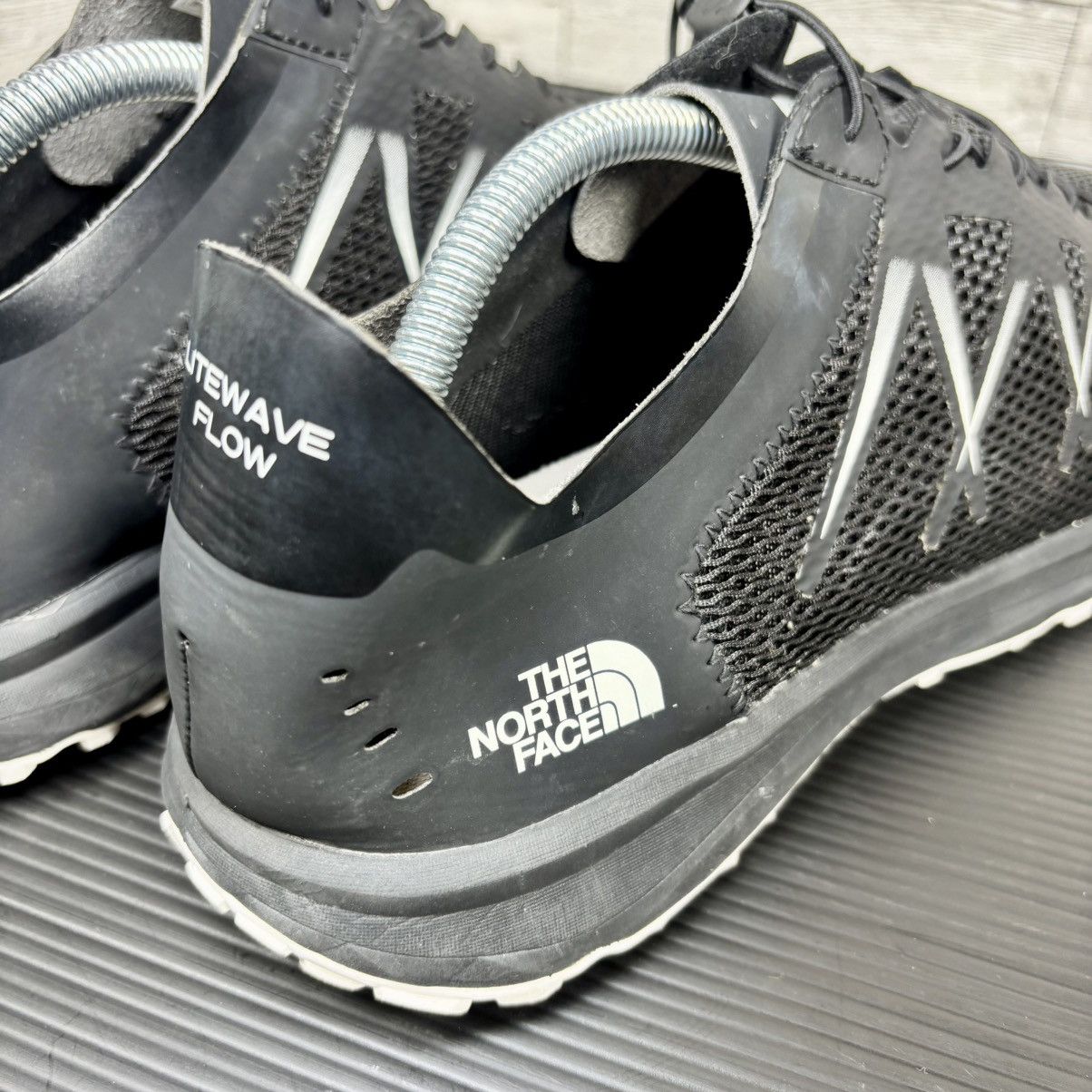The North Face The North Face Men's sz 12 Litewave Flow Lace Running Shoes Size US 12 / EU 45 - 11 Thumbnail