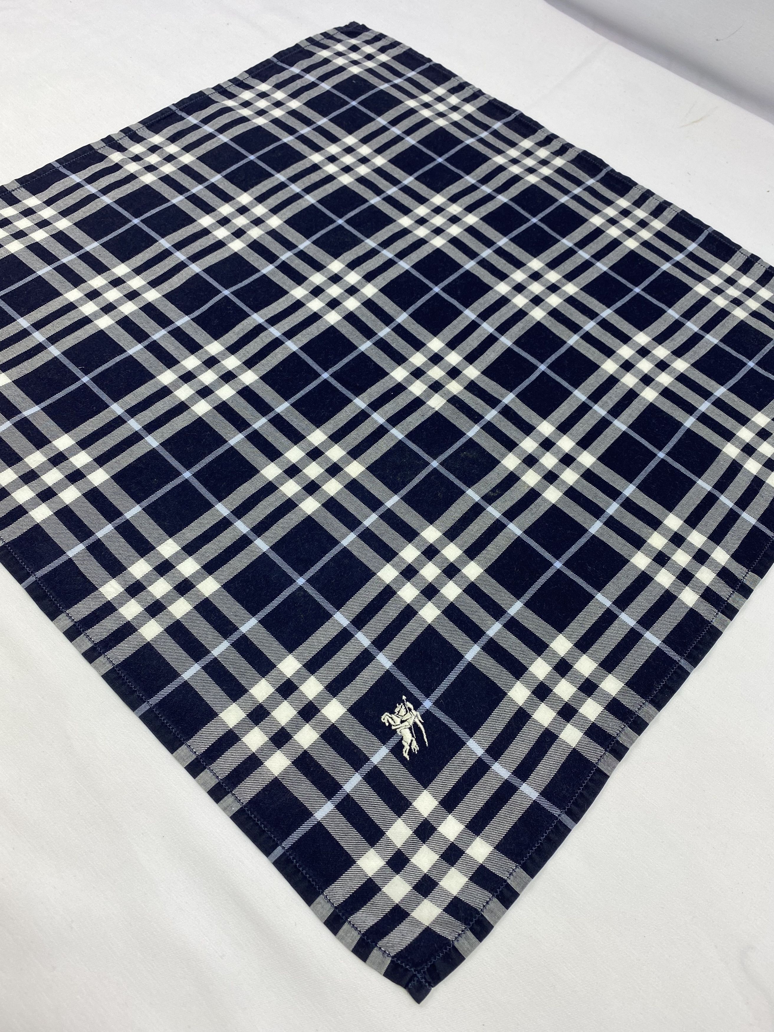 Burberry Burberry Handkerchief / Bandana / Neckerchief Size ONE SIZE - 4 Thumbnail