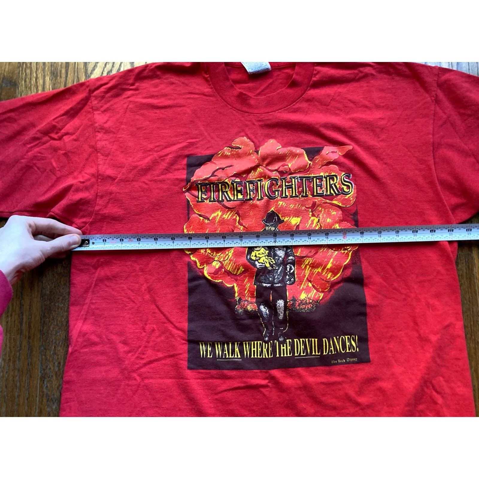 Fruit Of The Loom VINTAGE 90s Firefighter T Shirt Mens XL Red Fruit of the Loom Crew Neck Short Sleeve 80s 90s Girls Mens Size US XL / EU 56 / 4 - 7 Thumbnail