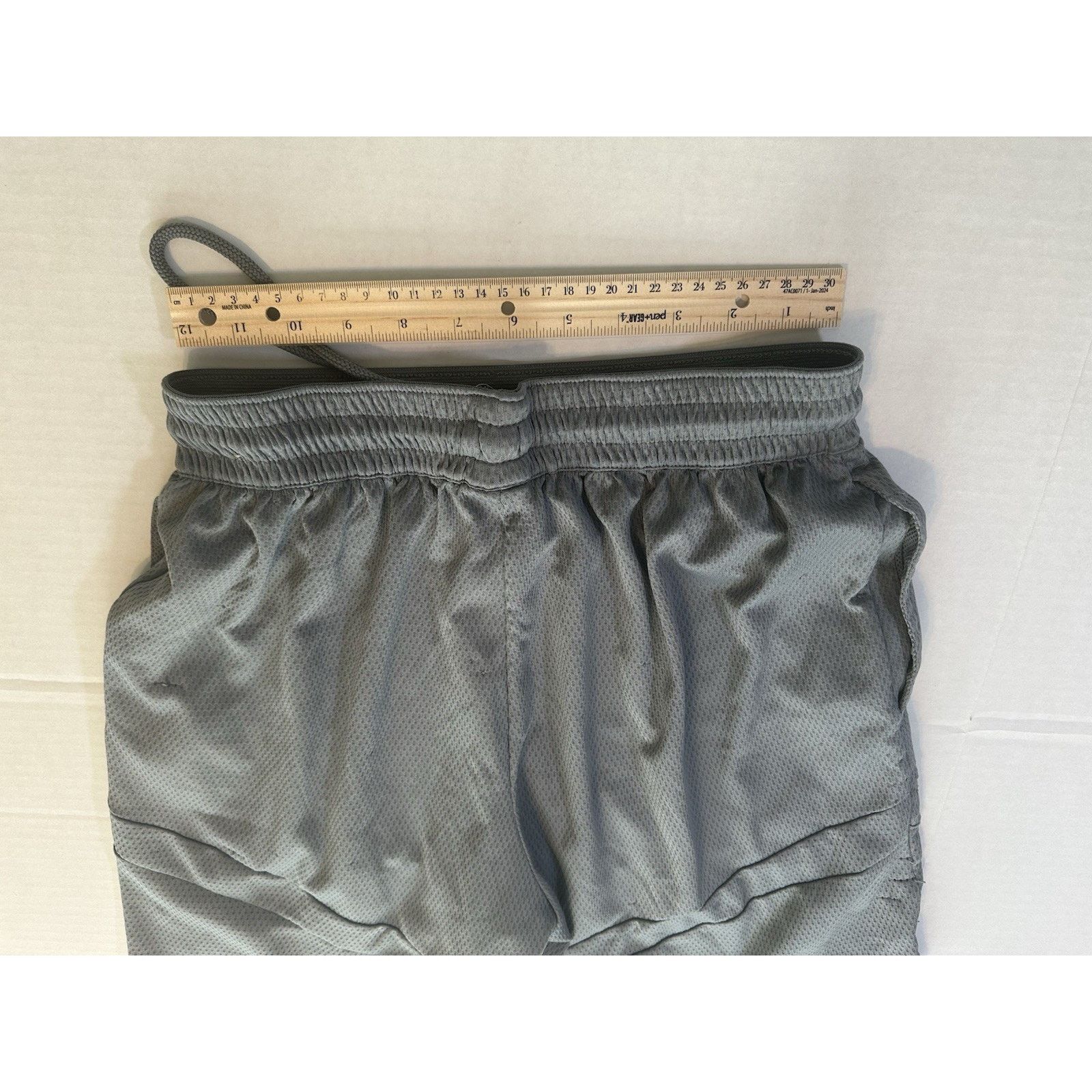 Nike Nike Icon Dri Fit Shorts Gray Medium Basketball drawstring Size US 26 / EU 42 - 10 Thumbnail