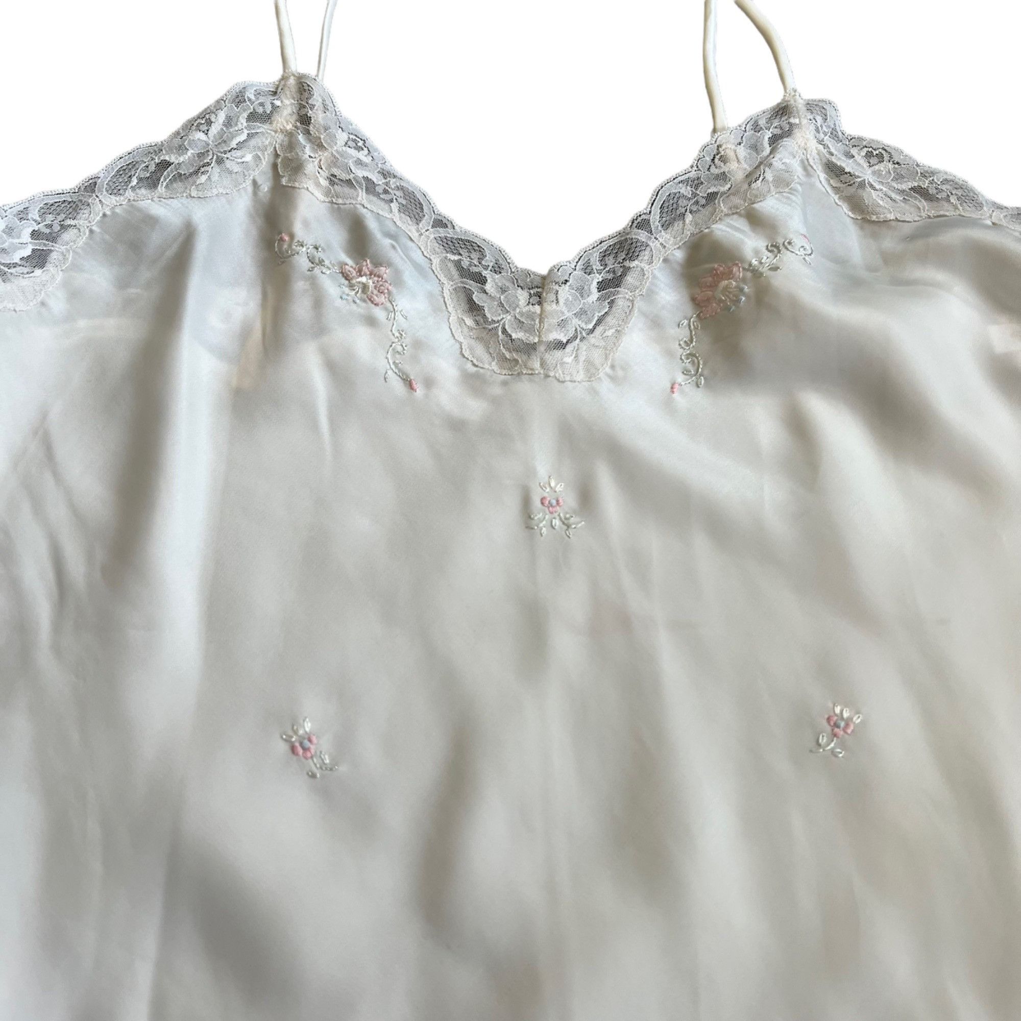 Vintage Vintage Barbizon Semi Sheer Delicate Floral Embroidered Ling Size M / US 6-8 / IT 42-44 - 3 Thumbnail