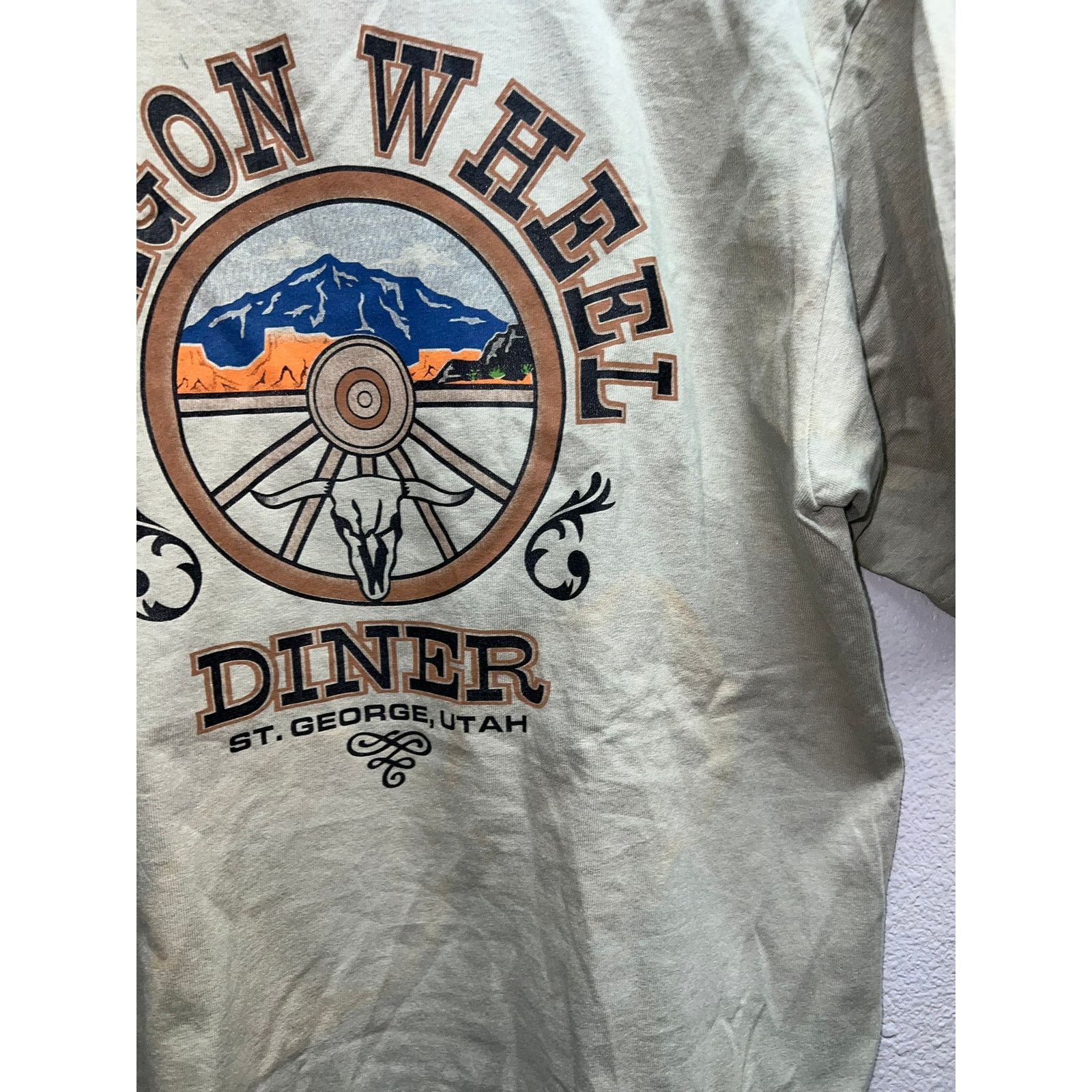 Anvil Vintage Wagon Wheel Diner Shirt St George Utah Stain Stained Size US M / EU 48-50 / 2 - 11 Thumbnail