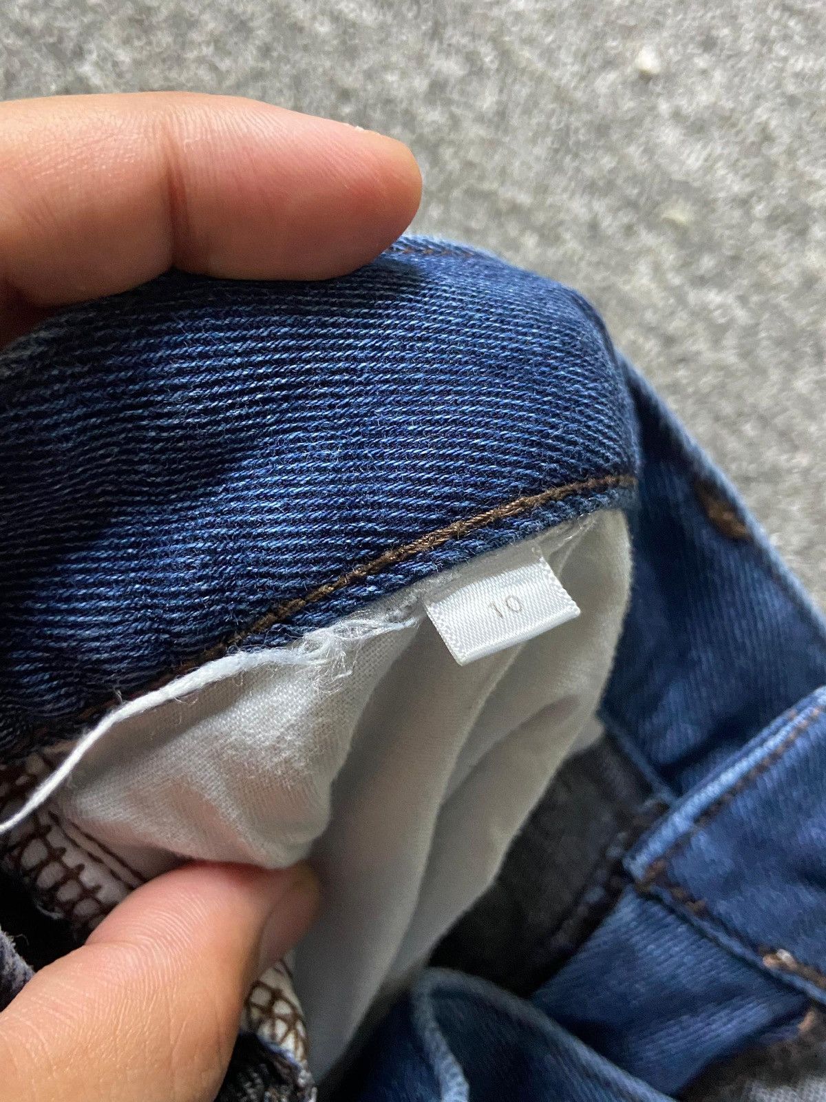 Uniqlo UNIQLO Slim Fit Cut Denim Jeans (139) Size US 36 / EU 52 - 3 Thumbnail