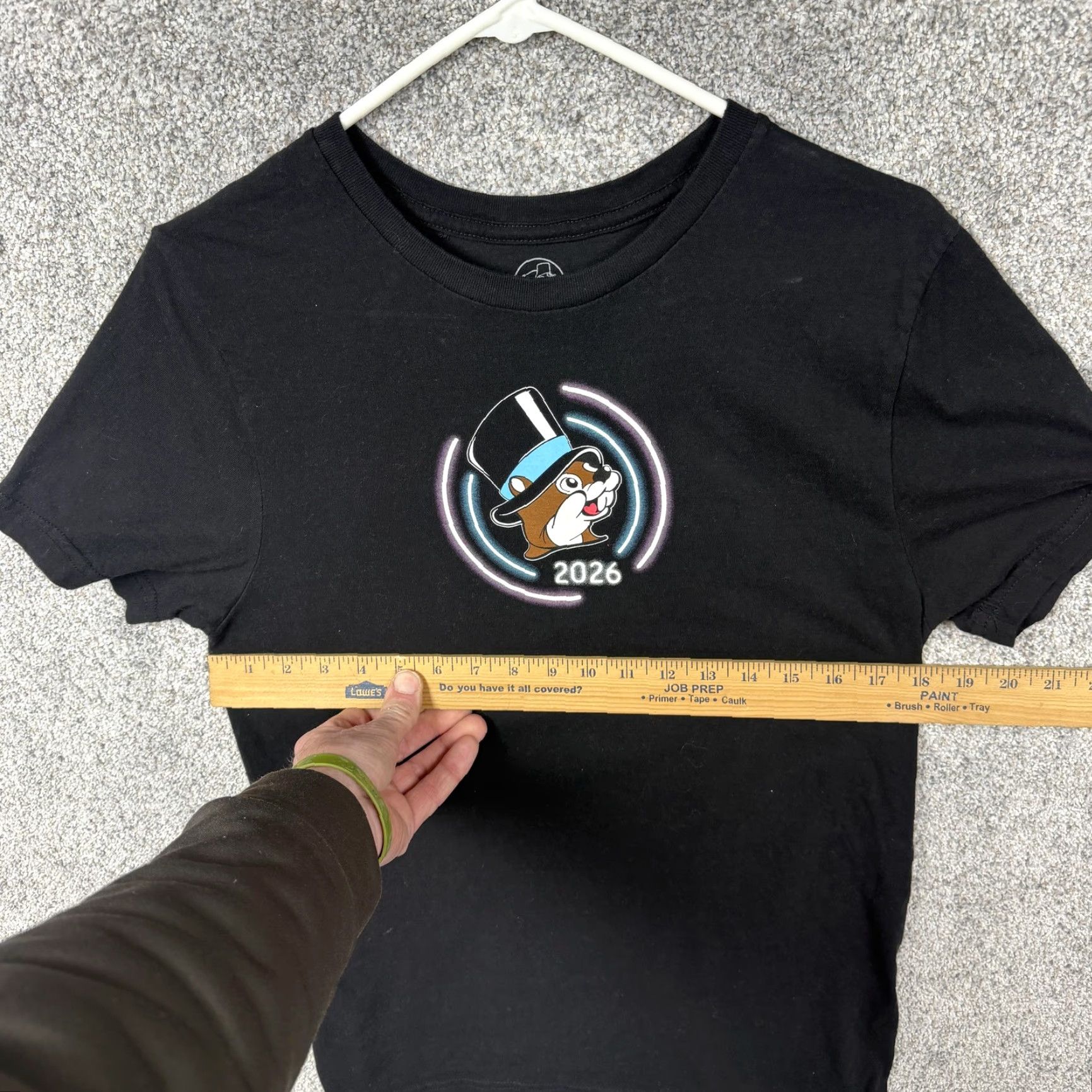Vintage Buc-ee's Happy New Year 2026 Beav​er Graphic T-Shirt Mens M Black Crew Neck Short Sleeve Size US M / EU 48-50 / 2 - 3 Thumbnail