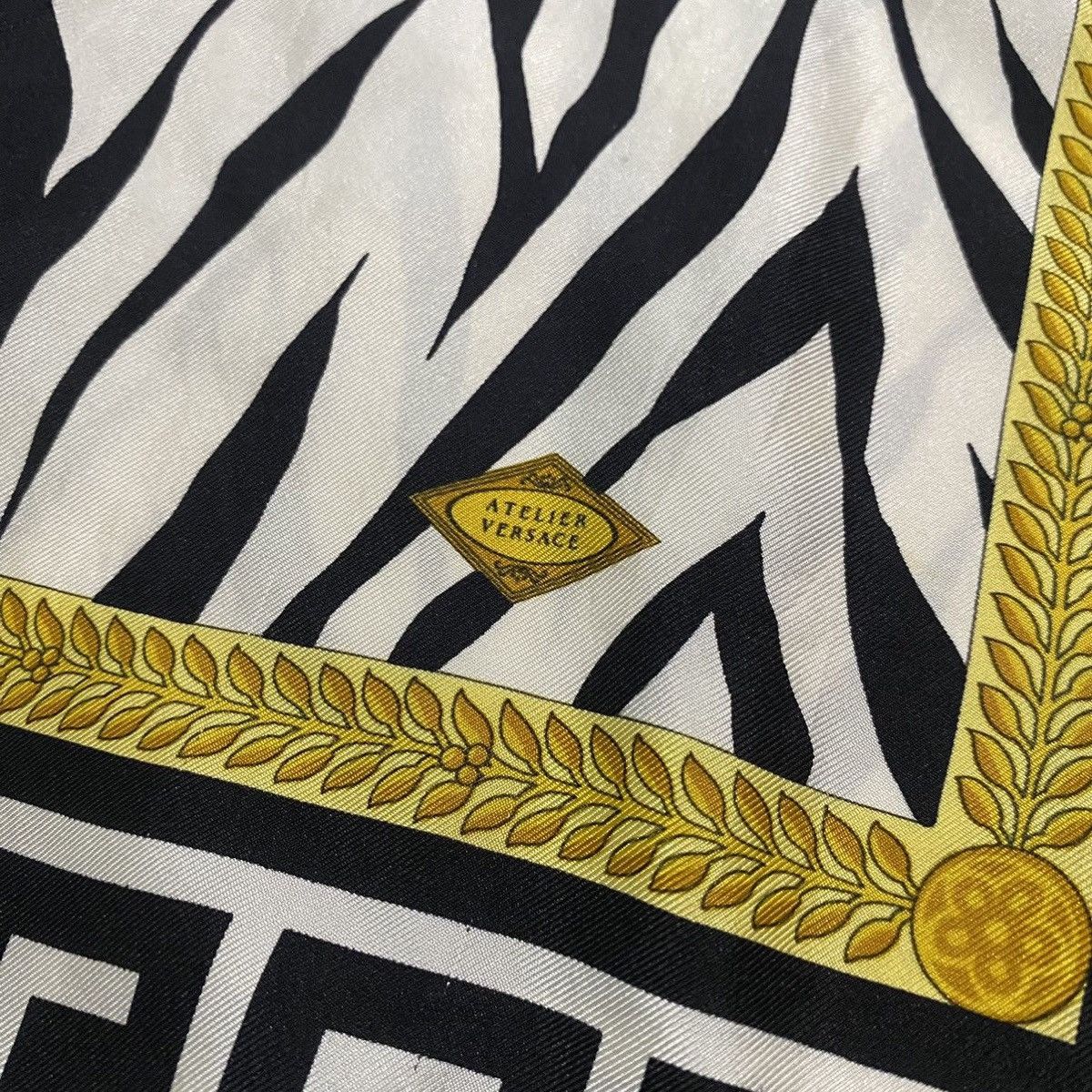 Designer × Versace GIANNI VERSACE SILK SHIRT ZEBRA UNISEX Size US S / EU 44-46 / 1 - 6 Thumbnail