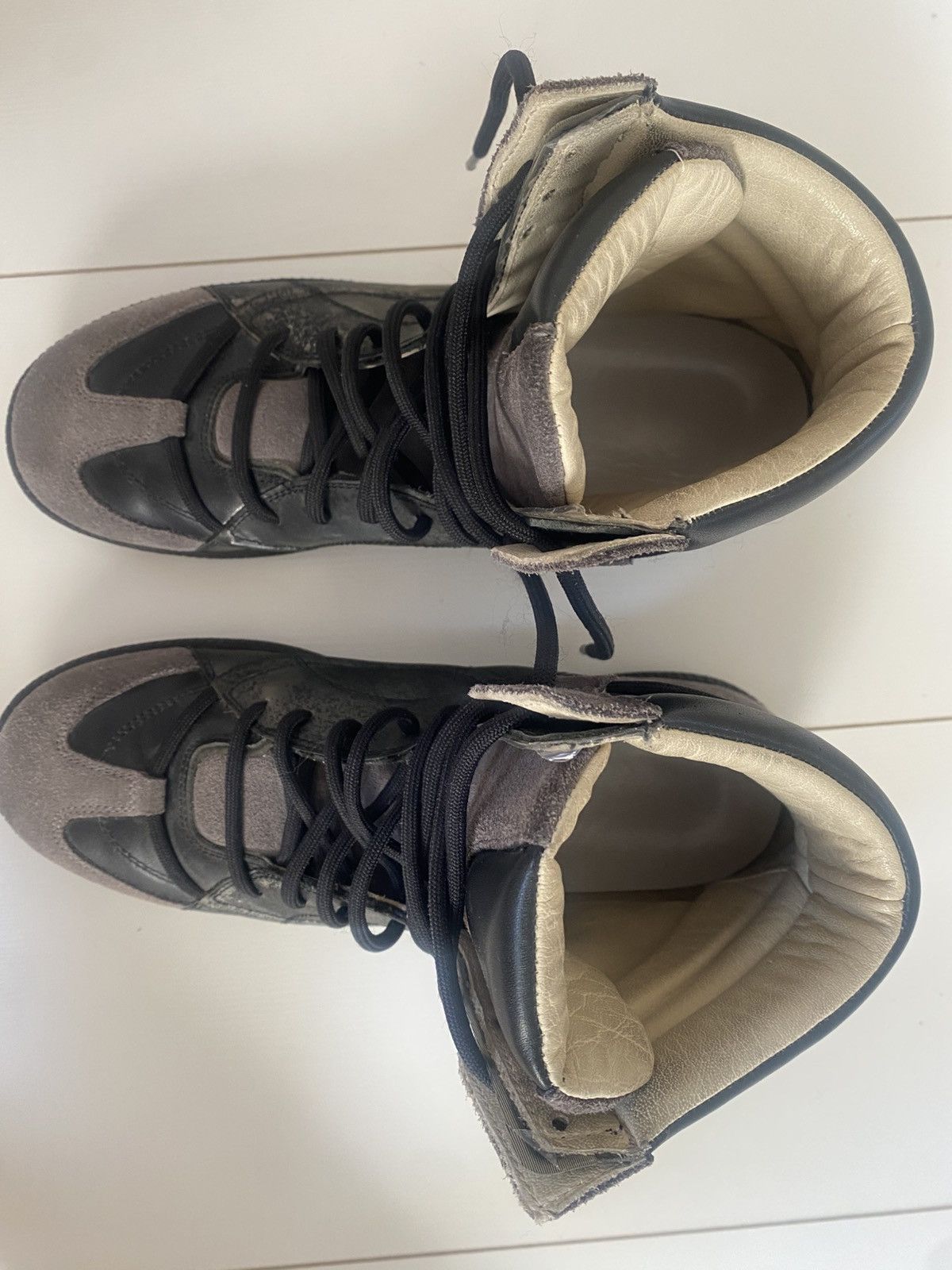 Maison Margiela Maison Martin Margiela men’s reflective leather Sneaker 41 Size US 8 / EU 41 - 3 Thumbnail