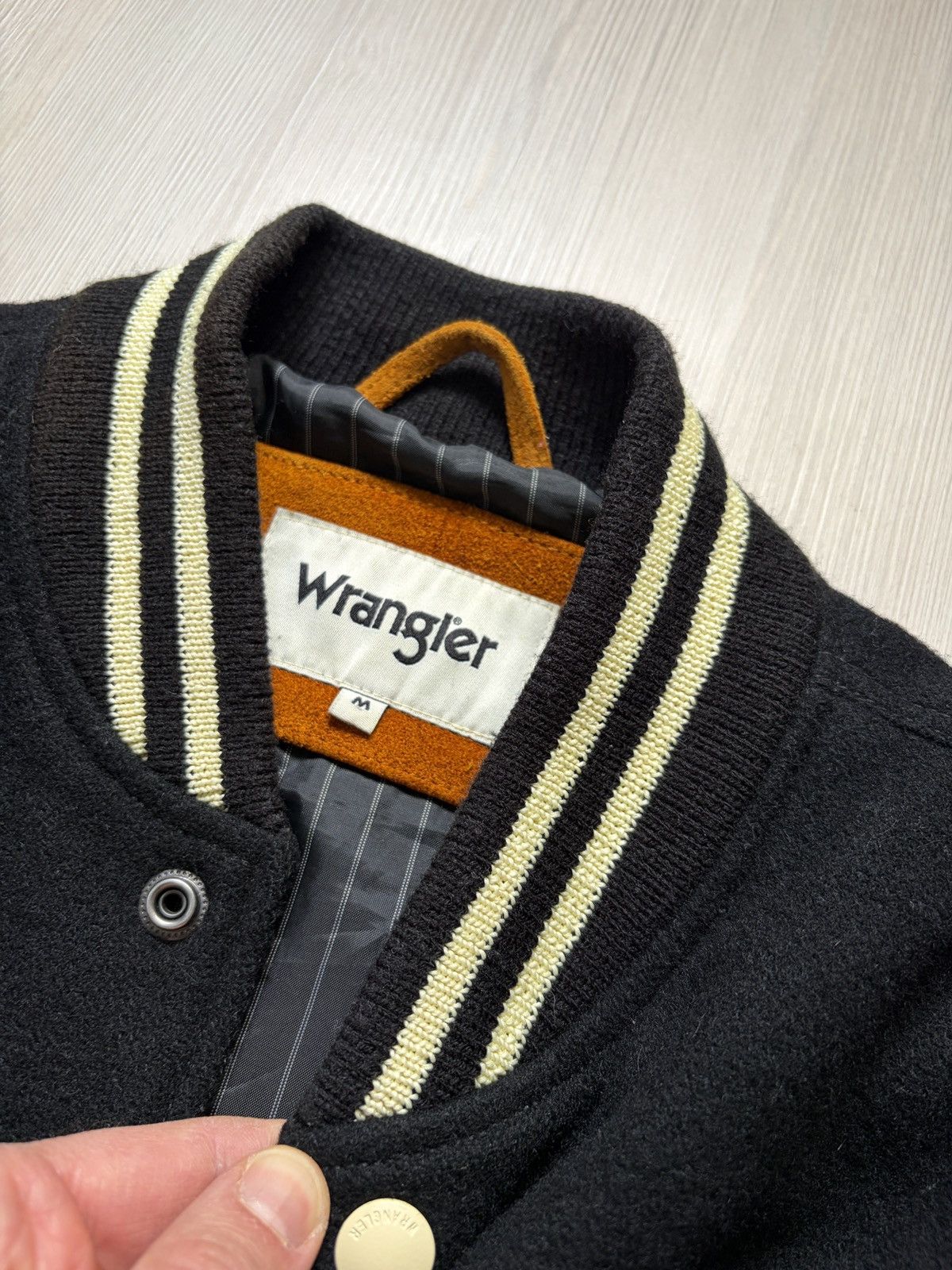 Wrangler Wrangler Varsity College Bomber Jacket Suede Sleeves Size US M / EU 48-50 / 2 - 7 Thumbnail