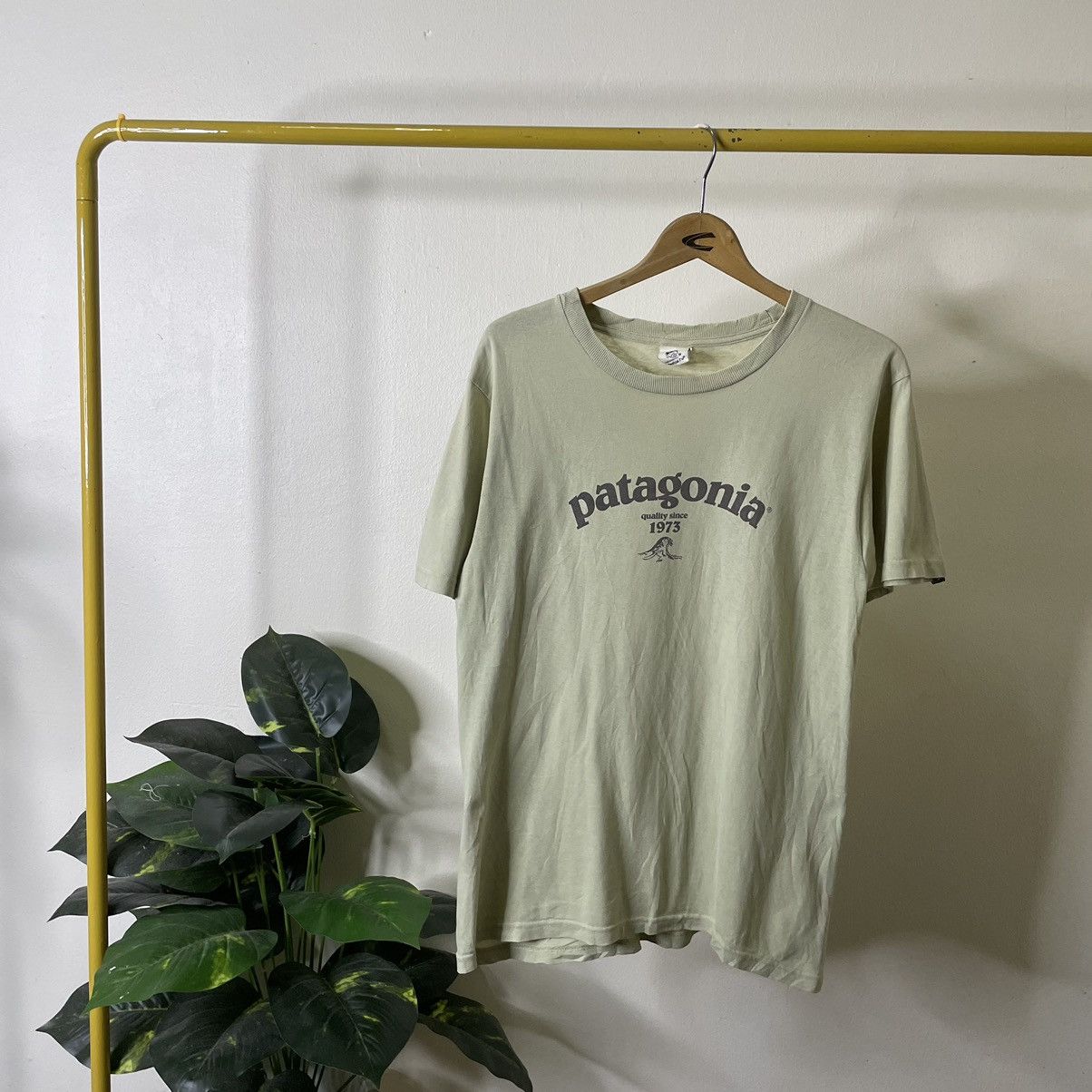 Patagonia Vintage 2000s Patagonia T Shirt Size US M / EU 48-50 / 2 - 1 Thumbnail