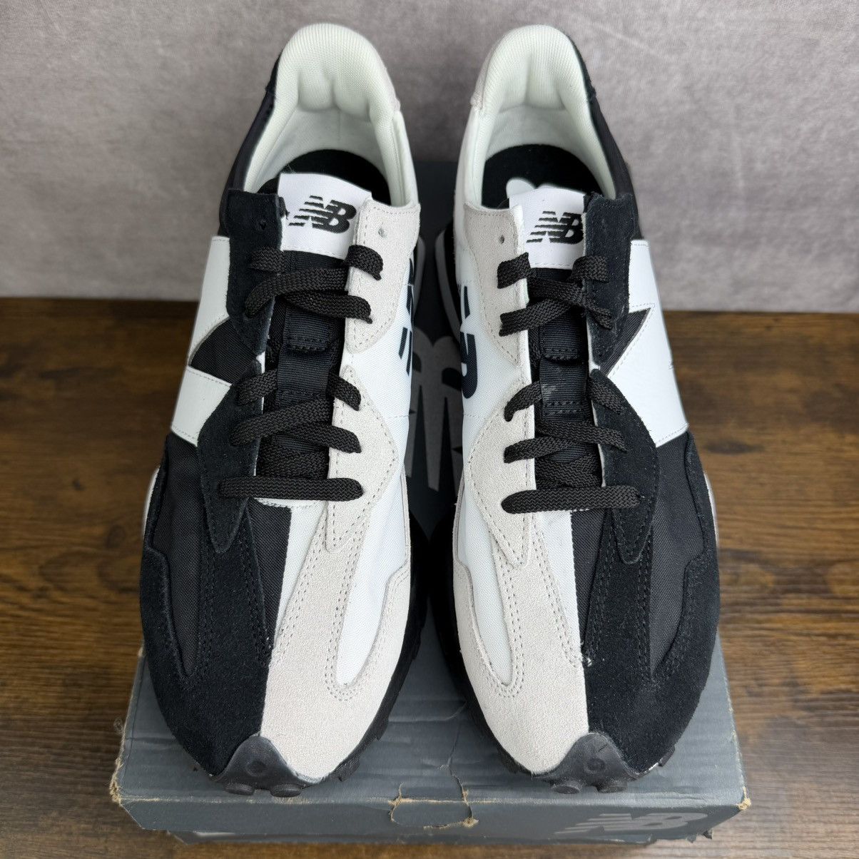 New Balance NEW New Balance 327 NB Collective Black Grey Sz 11 MS237BW1 Size US 11 / EU 44 - 5 Thumbnail