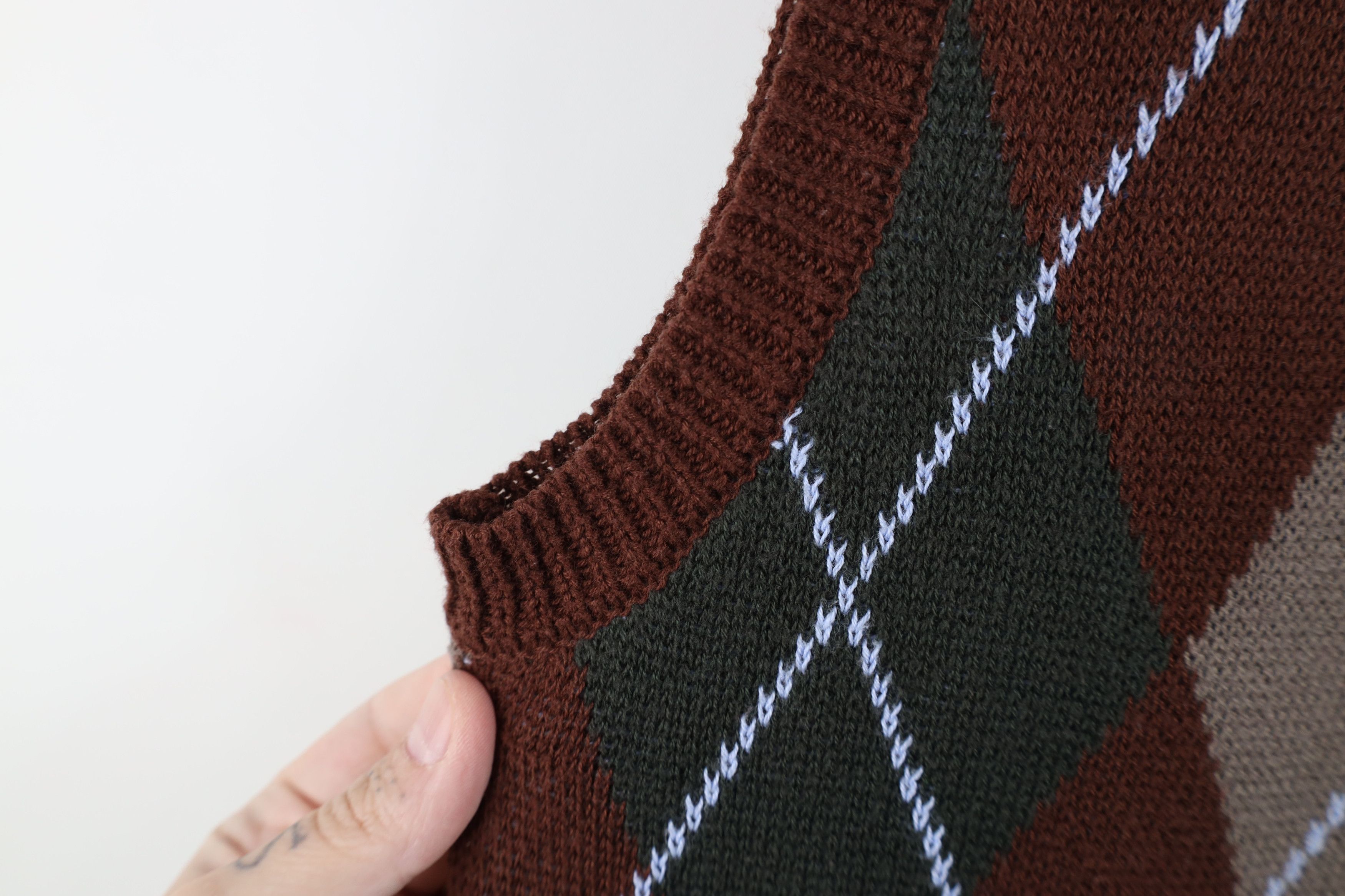 Vintage Vintage 90s Streetwear Diamond Knit V-Neck Sweater Vest Size US L / EU 52-54 / 3 - 7 Thumbnail