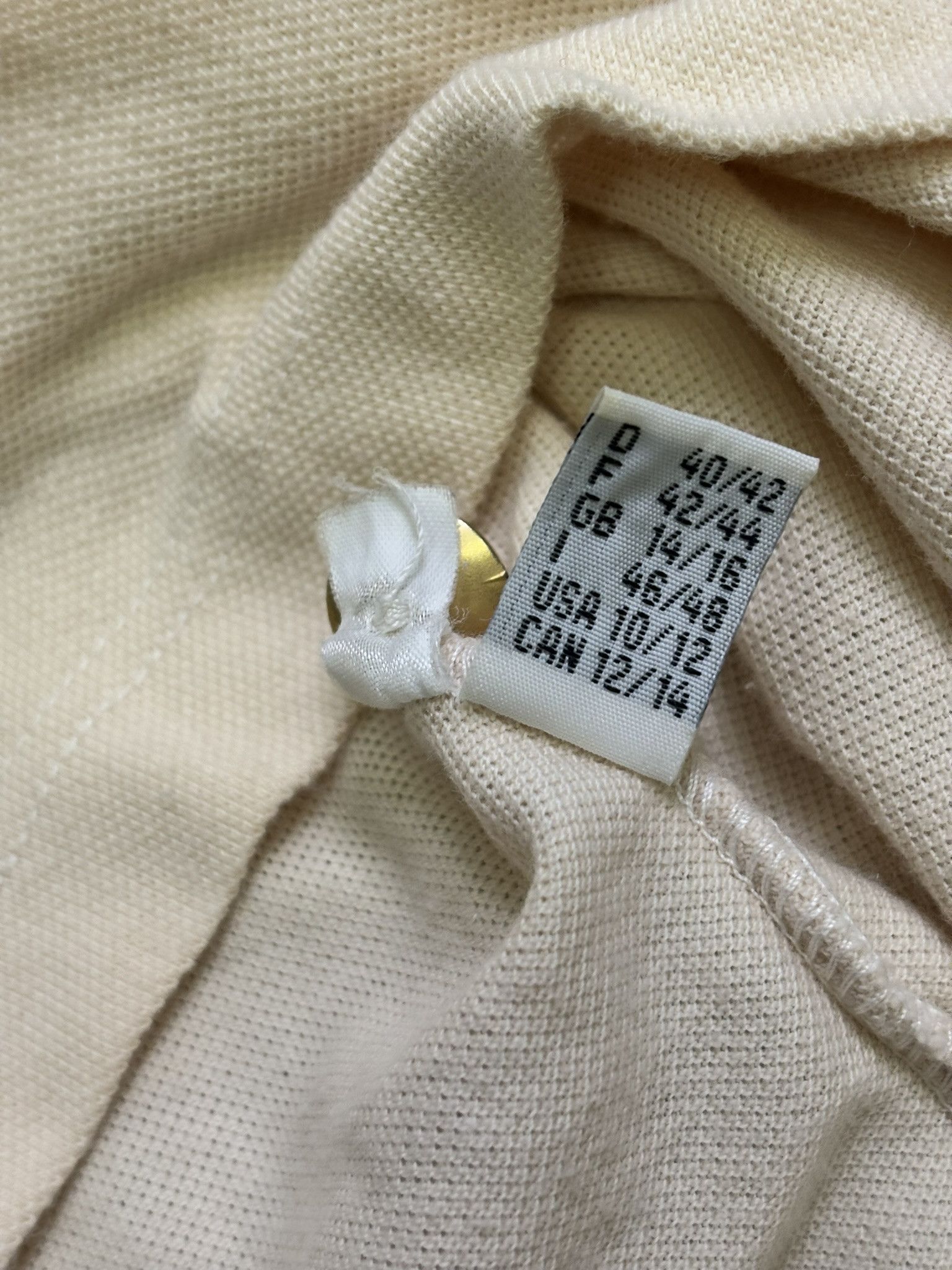 Burberry Burberry vintage Beige polo size L Size US L / EU 52-54 / 3 - 17 Thumbnail