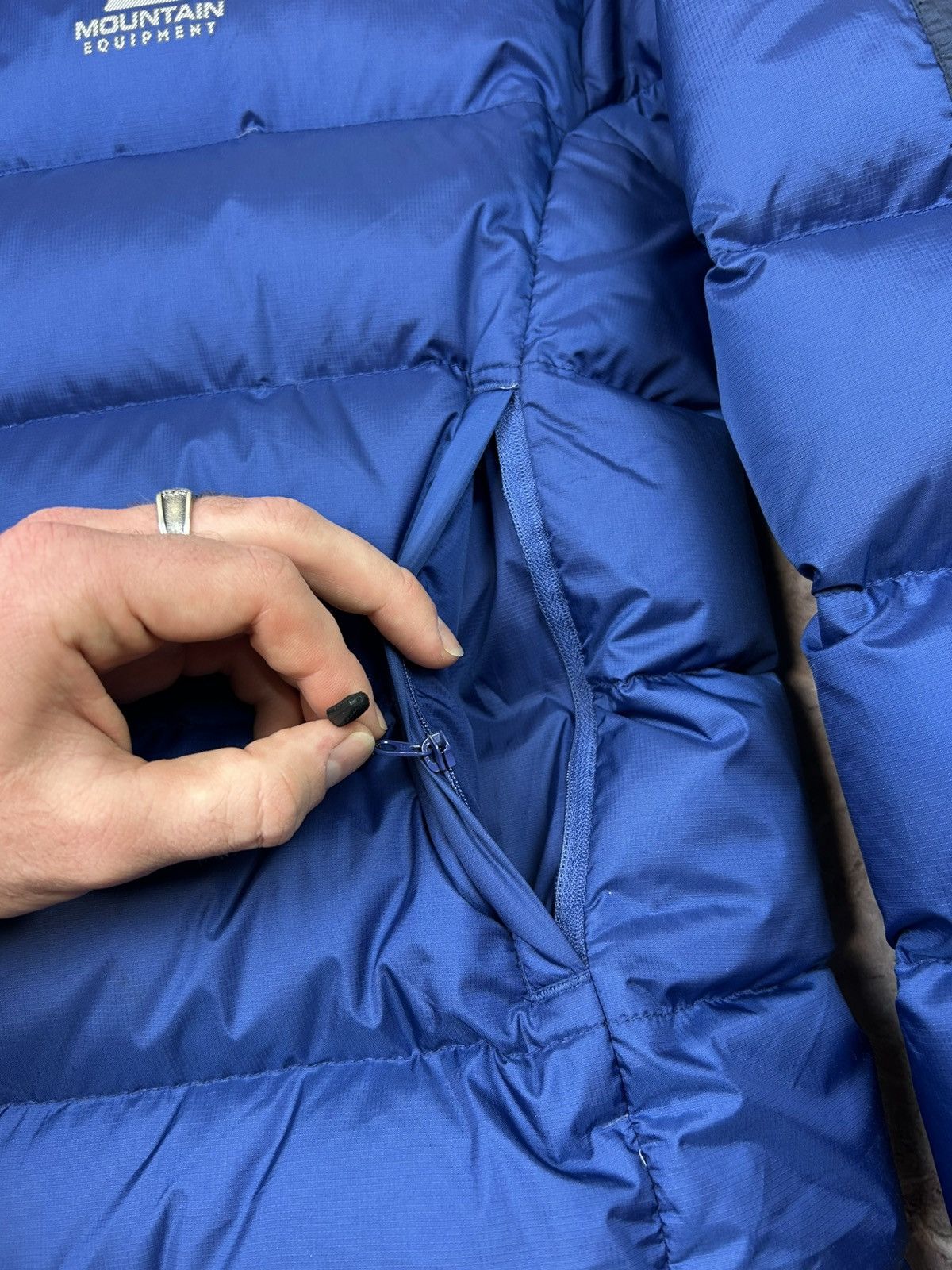 Mountain Hardwear Mountain Equipment Down Puffer Jacket Size S/M Size US S / EU 44-46 / 1 - 14 Thumbnail