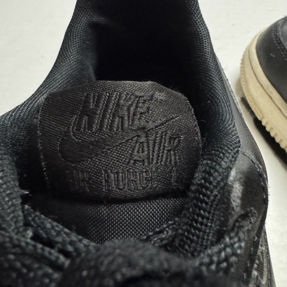 Nike Nike Air Force 1 Low Nylon Black White Size: 8 Size US 8 / EU 41 - 2 Thumbnail