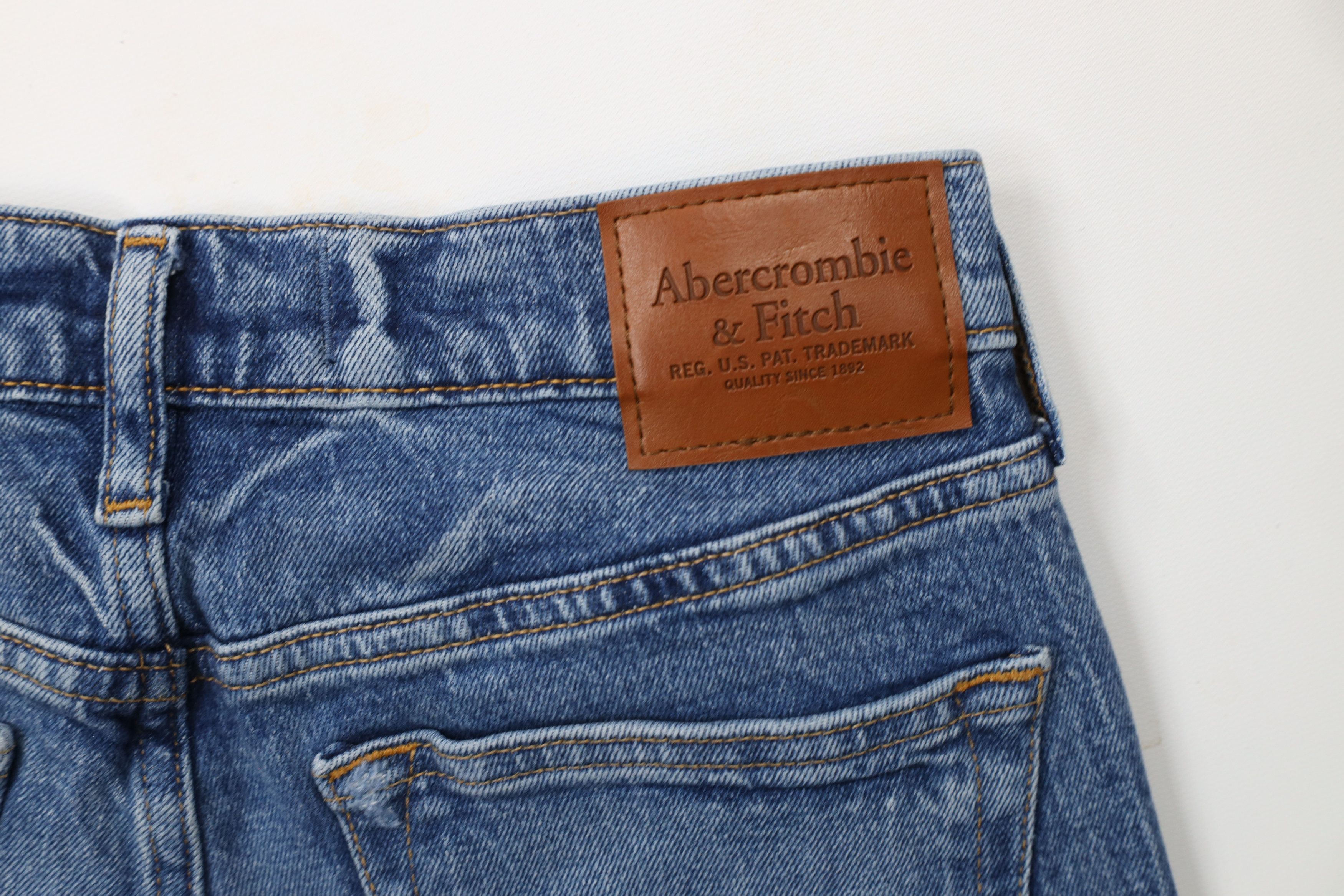 Abercrombie & Fitch × Vintage Vintage Abercrombie & Fitch 90s Slim Button Fly Jeans Size US 29 - 12 Thumbnail