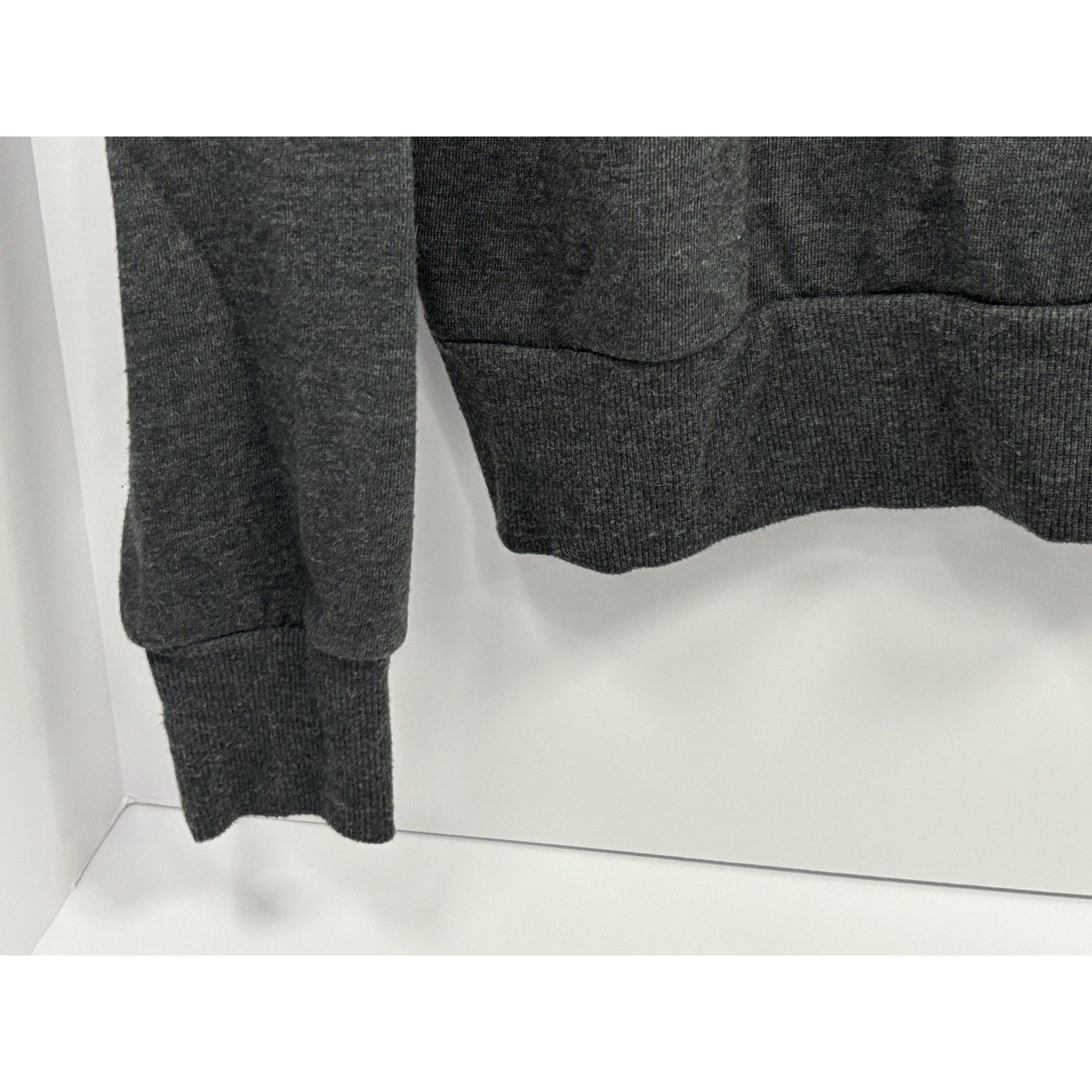 The Unbranded Brand Disney Stitch Sequin Sweatshirt Women’s Small Jerry Leigh Size L / US 10 / IT 46 - 20 Thumbnail