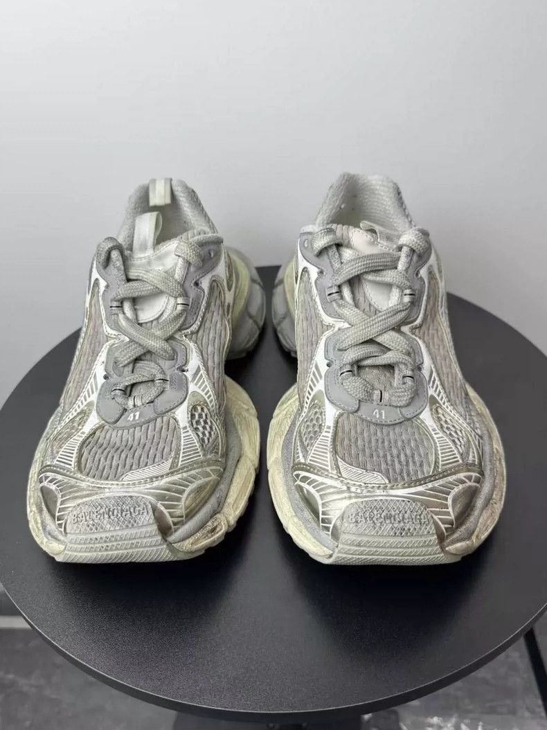 Balenciaga Balenciaga Silver Gray Dad Sneakers Size 41-2505 Size US 10.5 / EU 43-44 - 2 Thumbnail