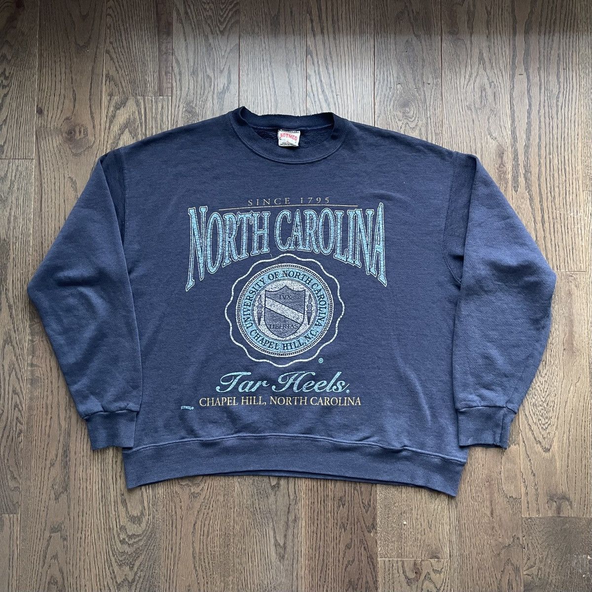 Nutmeg Vintage 90s Nutmeg UNC Tarheels Crewneck Size US XL / EU 56 / 4 - 1 Thumbnail