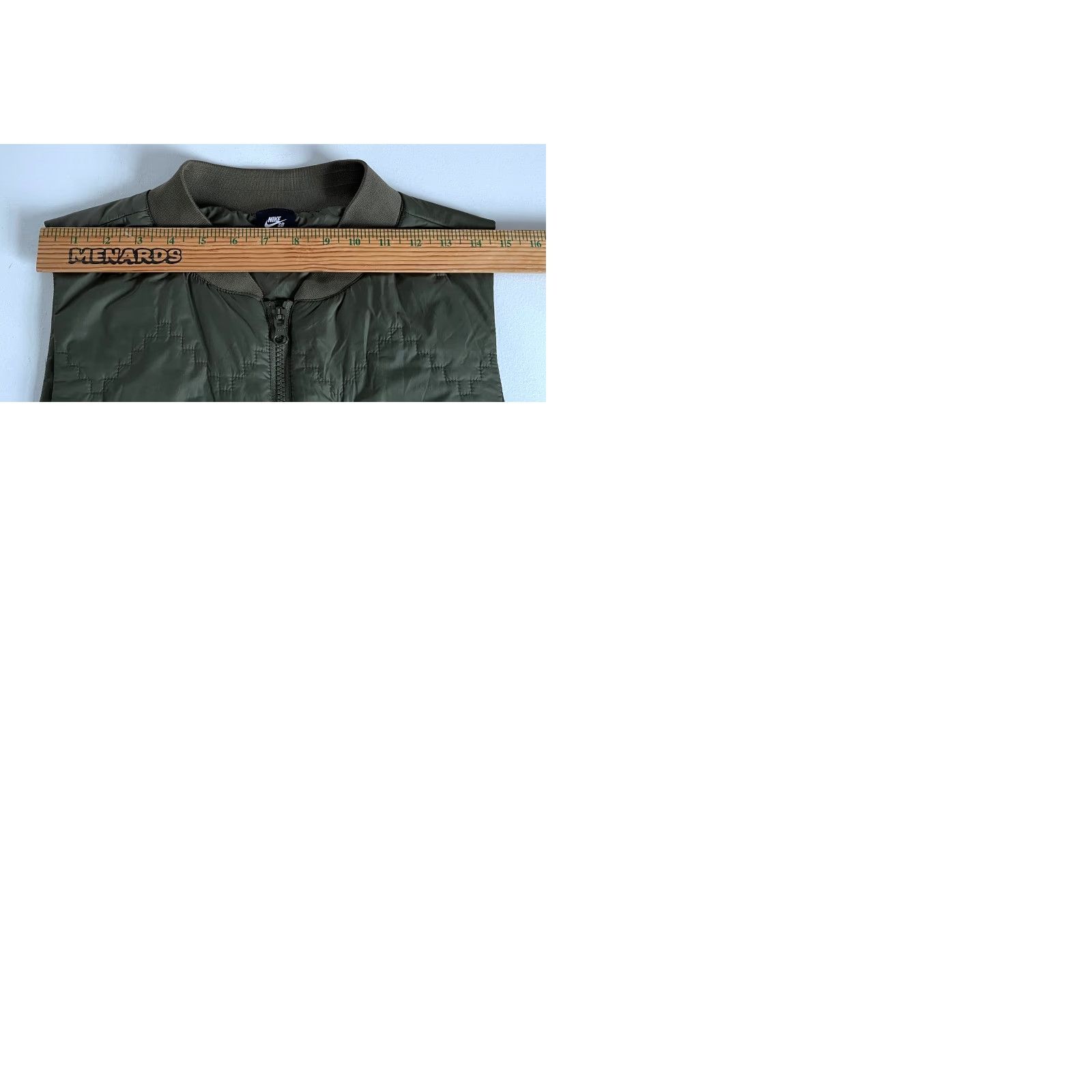 Nike VINTAGE Nike SB Shield Men's Vest Insulated Quilted Olive Green Sz M Basketball Size US M / EU 48-50 / 2 - 10 Thumbnail
