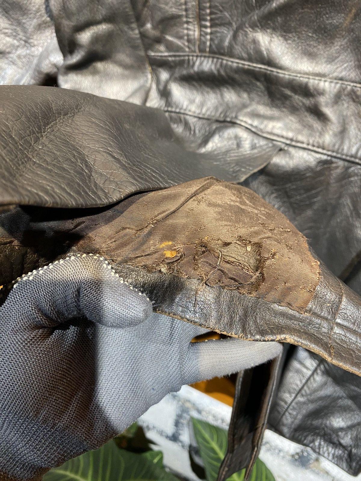Vintage Vintage Black Leather Jacket – Classic Men’s Outerwear Size US S / EU 44-46 / 1 - 9 Thumbnail