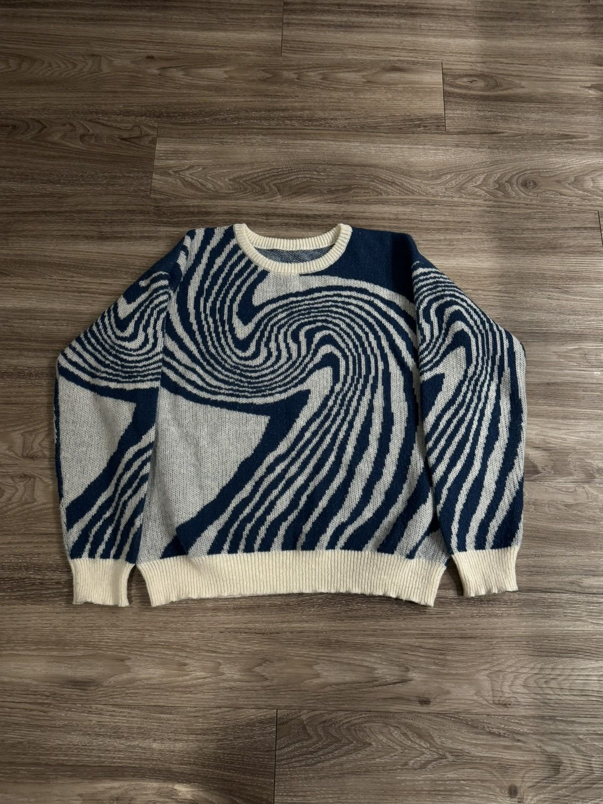 Other Vinatge swirl knit sweater Size US XL / EU 56 / 4 - 1 Preview