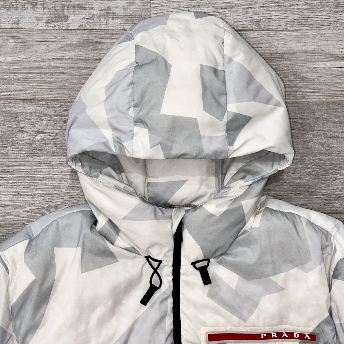 Prada UNISEX PRADA CROPPED WHITE CAMO PUFFER JACKET SIZE L Size US L / EU 52-54 / 3 - 2 Thumbnail